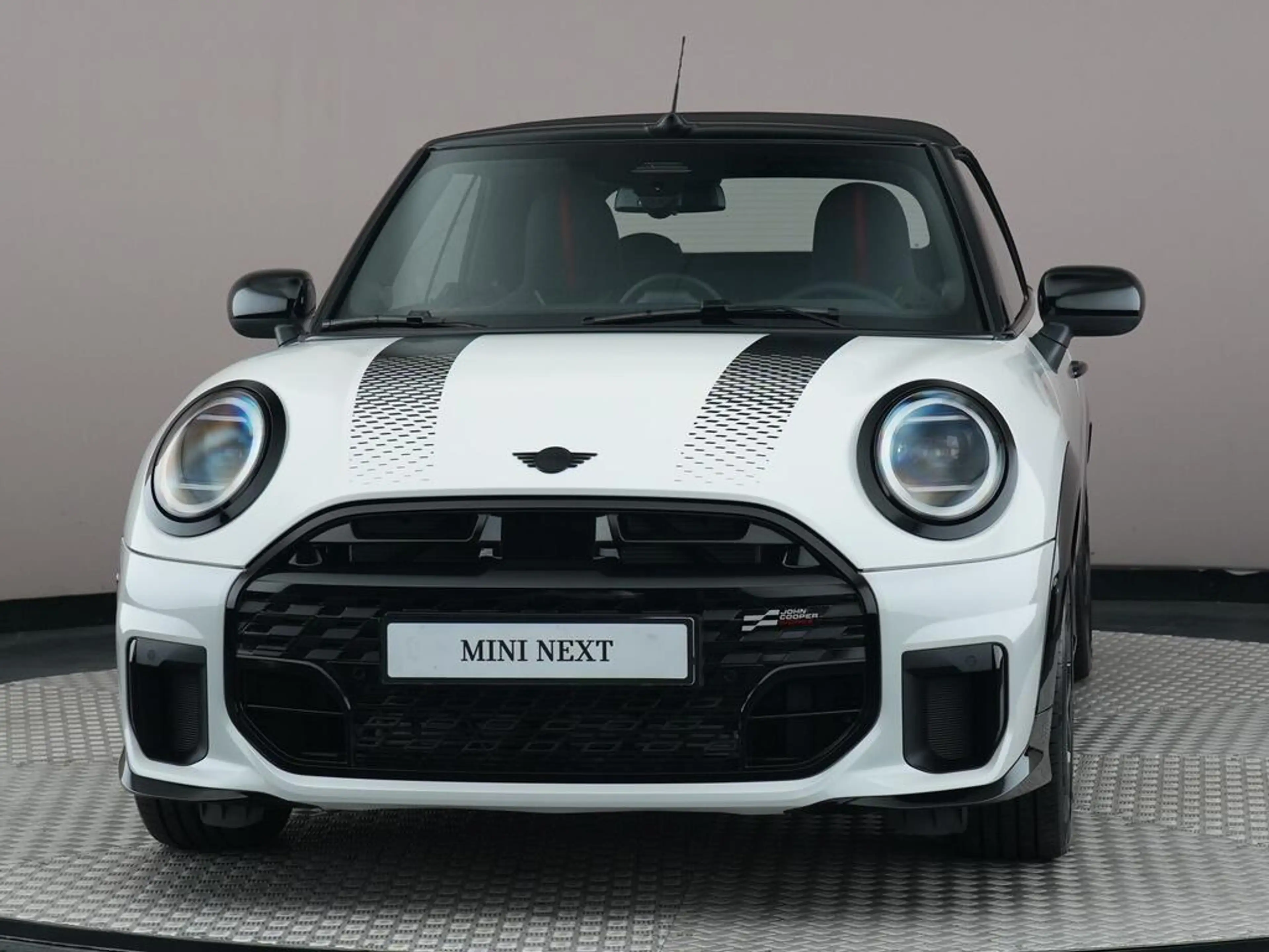 MINI Cooper C Cabrio 2.0 John Cooper Works M — photo 2