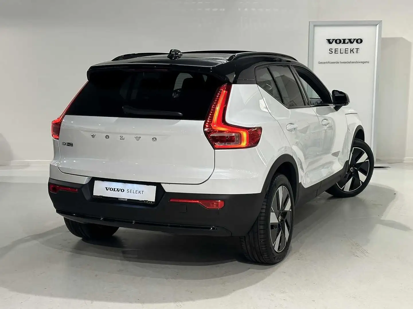 Volvo EX40 Ultra Extended Range + PANO DAK Wit - 2