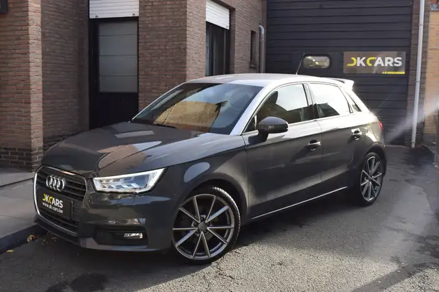 Audi A1 Sportback 1.4 TFSI Sport - NAVI / ALCANTARA / 18"ALU