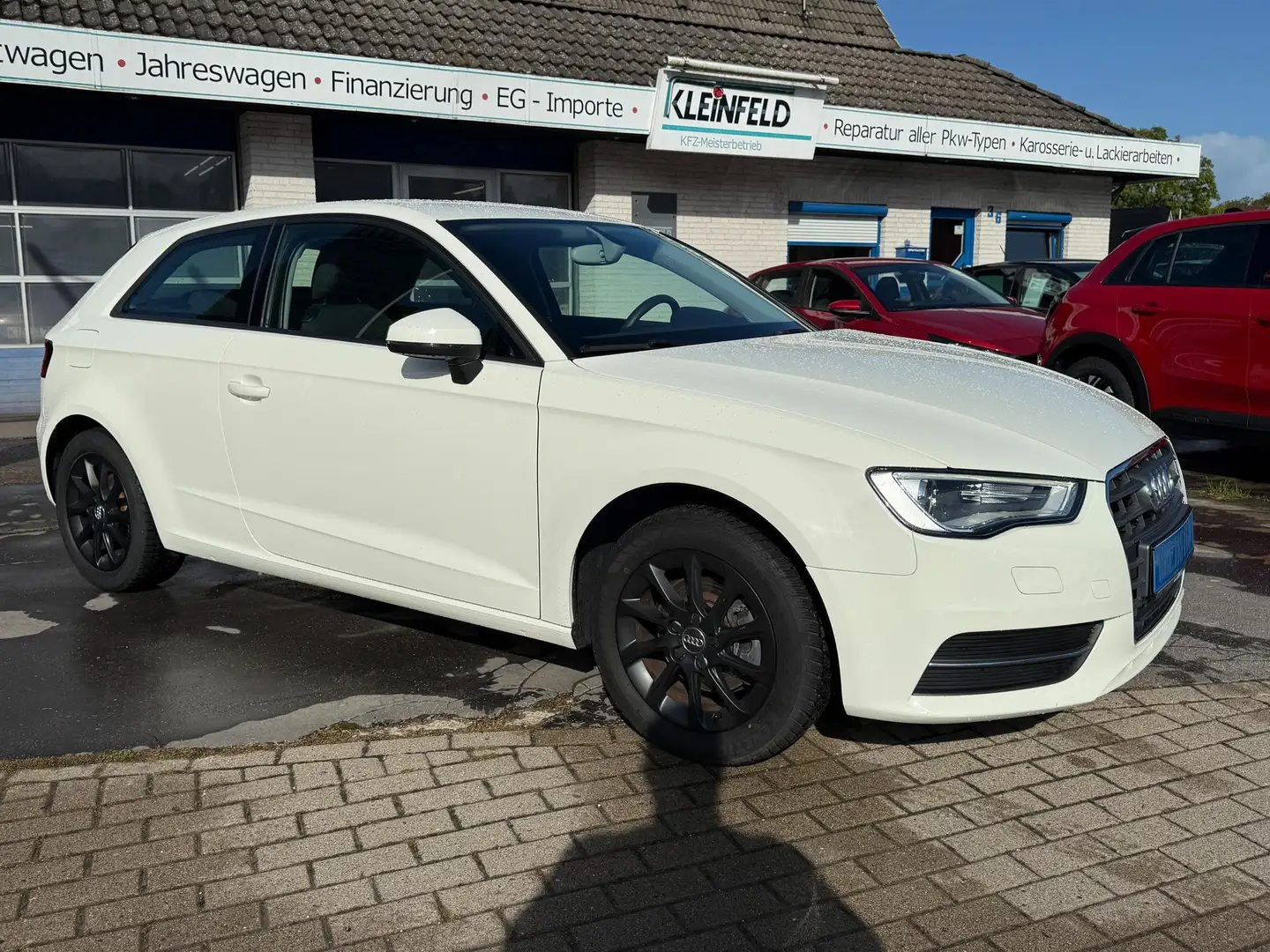 Audi A3 1.4 TFSI "Attraction" Xenon-Klima-PDC-MFA-SRA-R... Blanc - 2