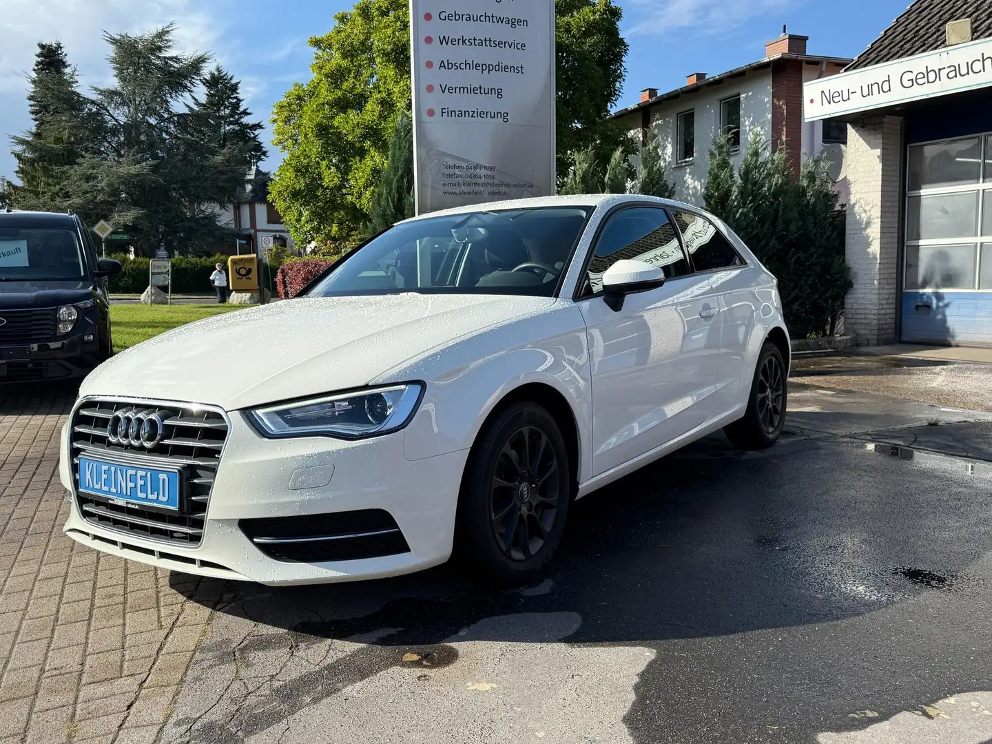 Audi A3 1.4 TFSI "Attraction" Xenon-Klima-PDC-MFA-SRA-R... Blanc - 2