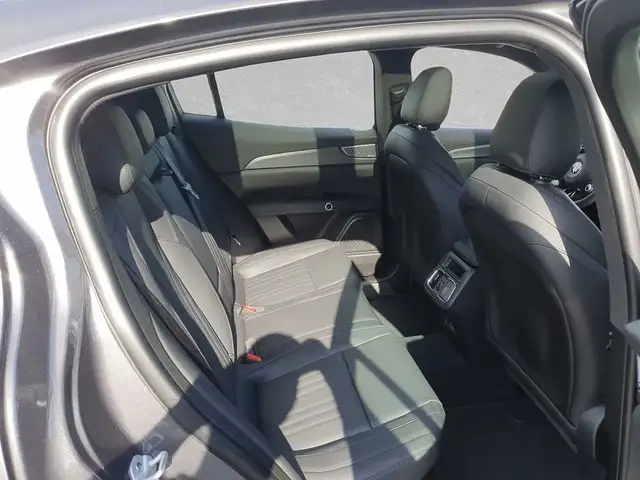 Maserati Grecale view 5