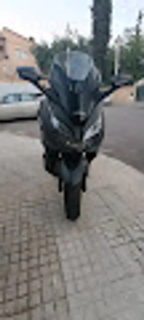 Honda Forza 125 Negro - 1