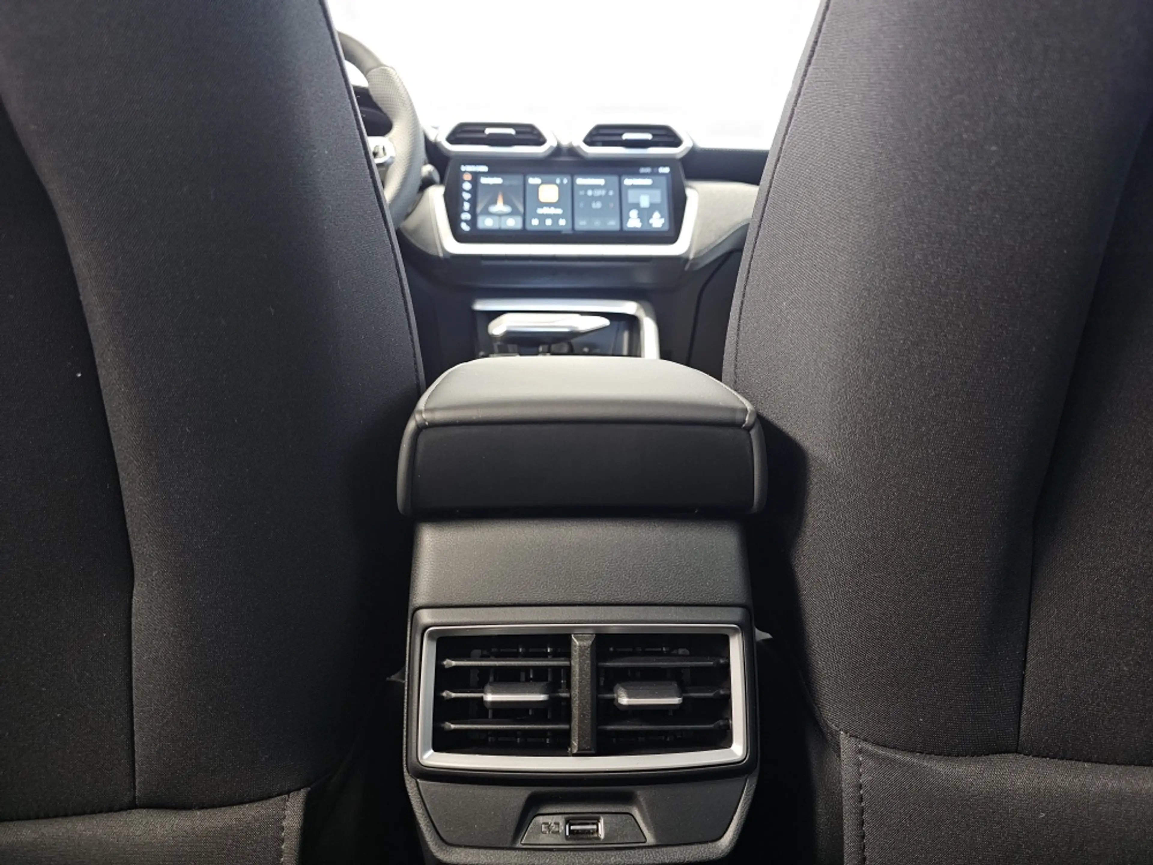MG ZS Hybrid+ Comfort Navi,ACC,Climatr,PDC+Kamera — photo 6