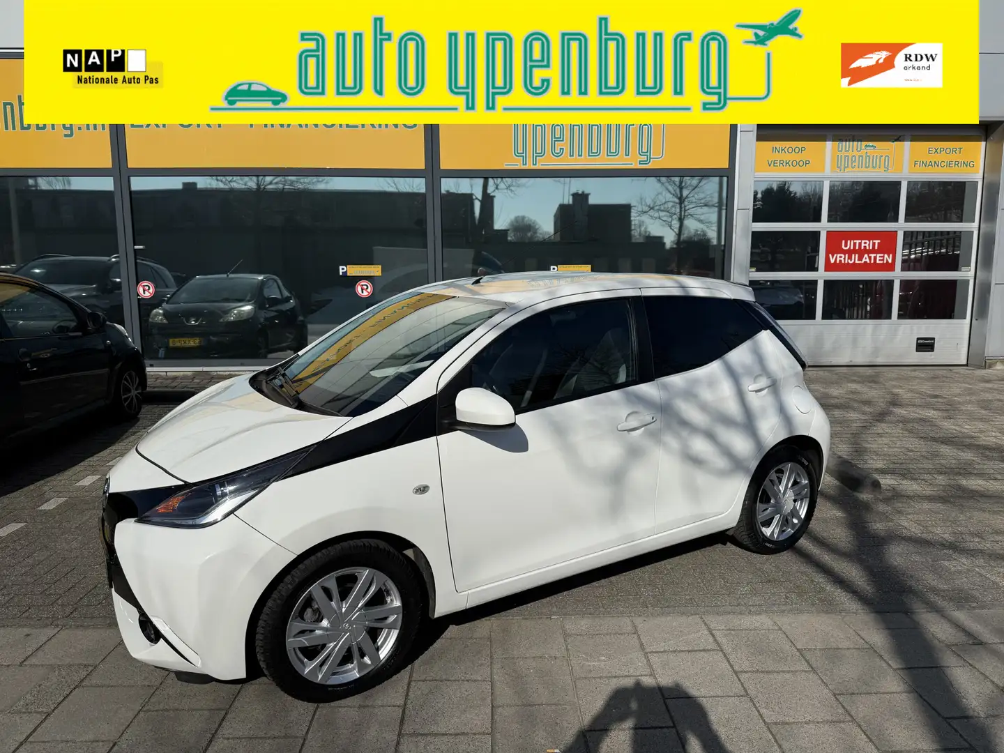 Toyota Aygo 1.0 VVT-i x-sport * Airco * NIEUWSTAAT * White - 1