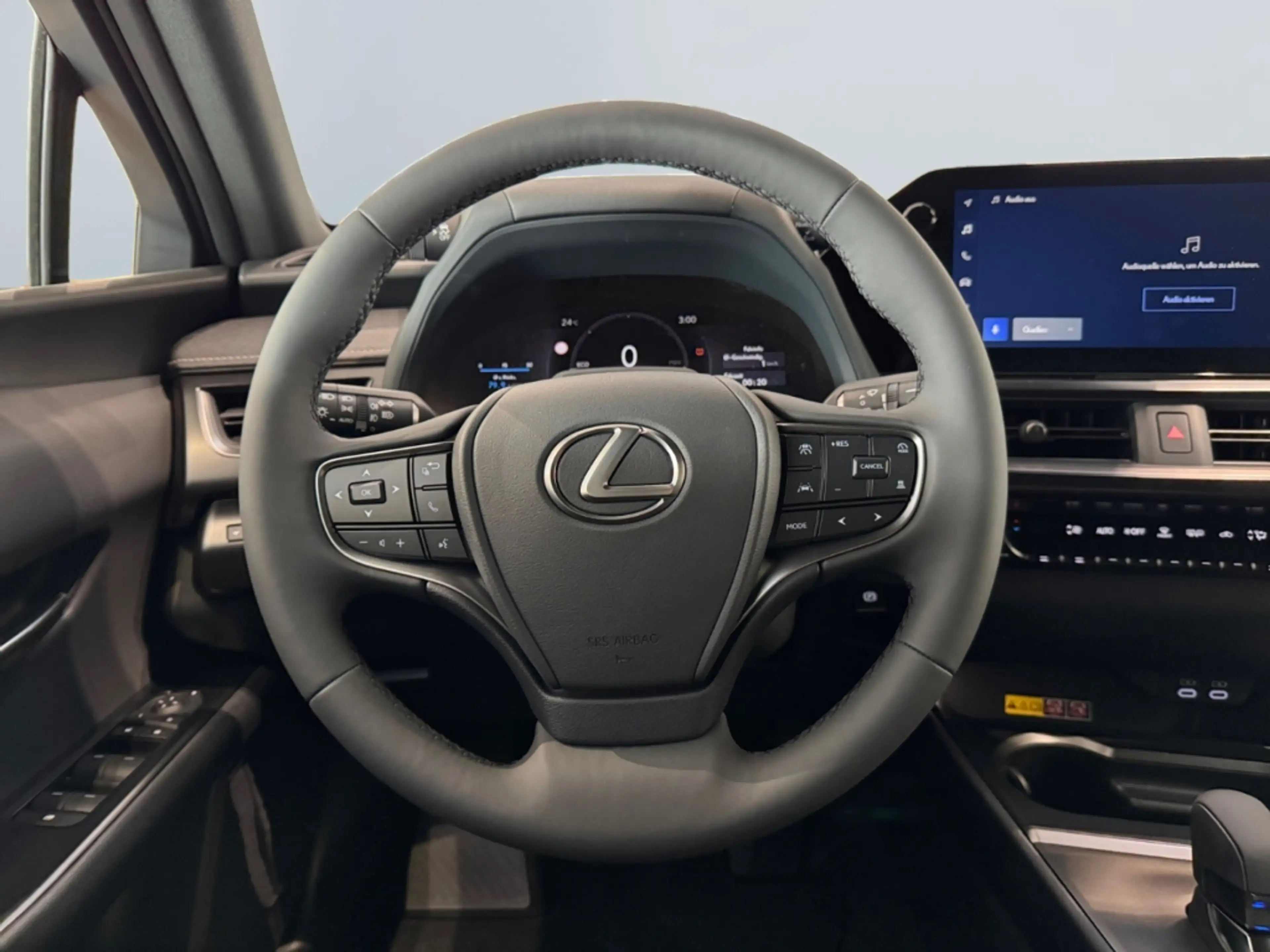 Lexus UX 300h F SPORT Design *LED*Kamera*SHZ*PDC v+h* — photo 11