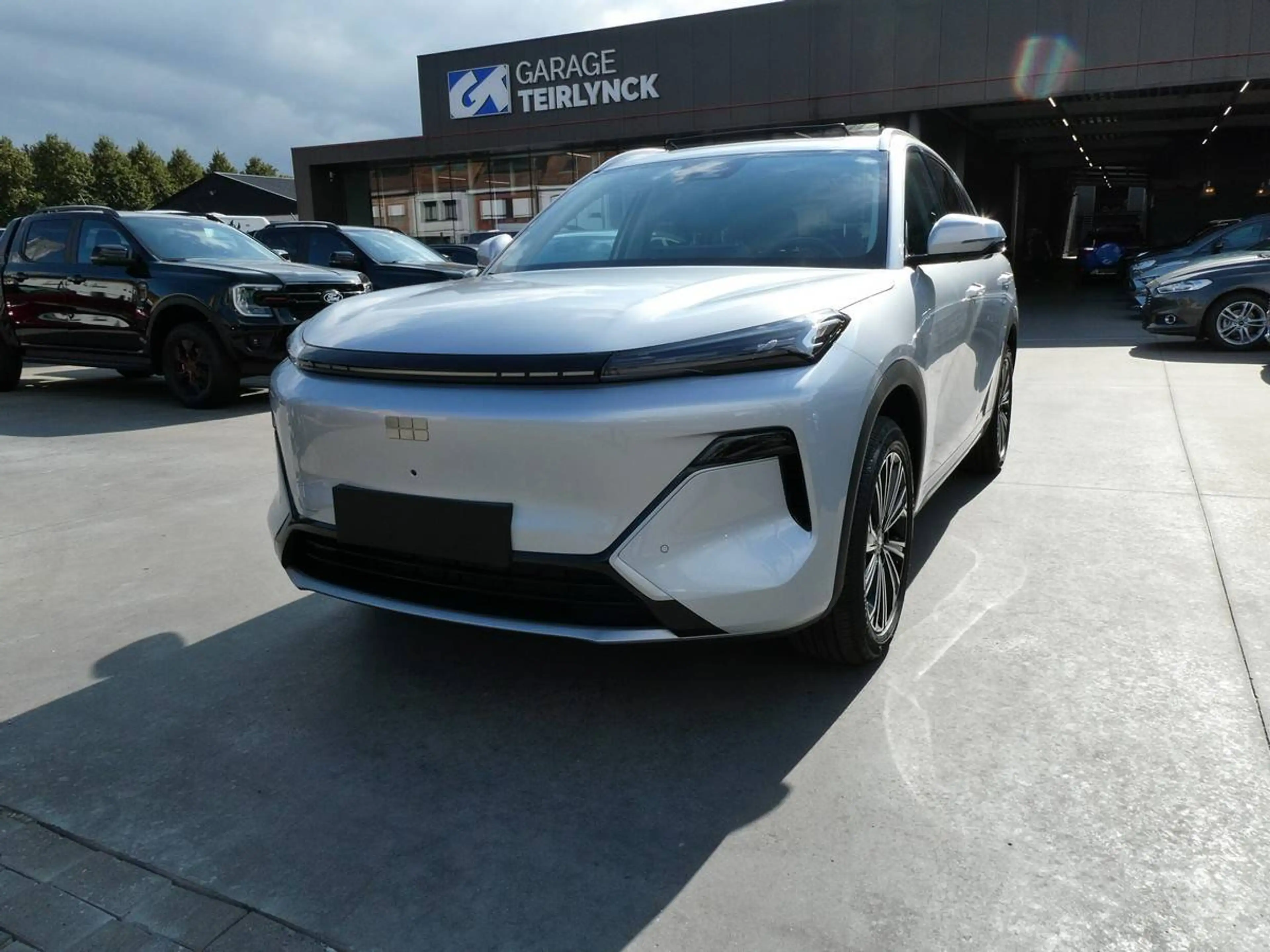 Geely Starray EM-i 1.5i PHEV 262pk Automaat Max+ Pano ACC BLIS Leder 360 Cam (71106) — photo 2