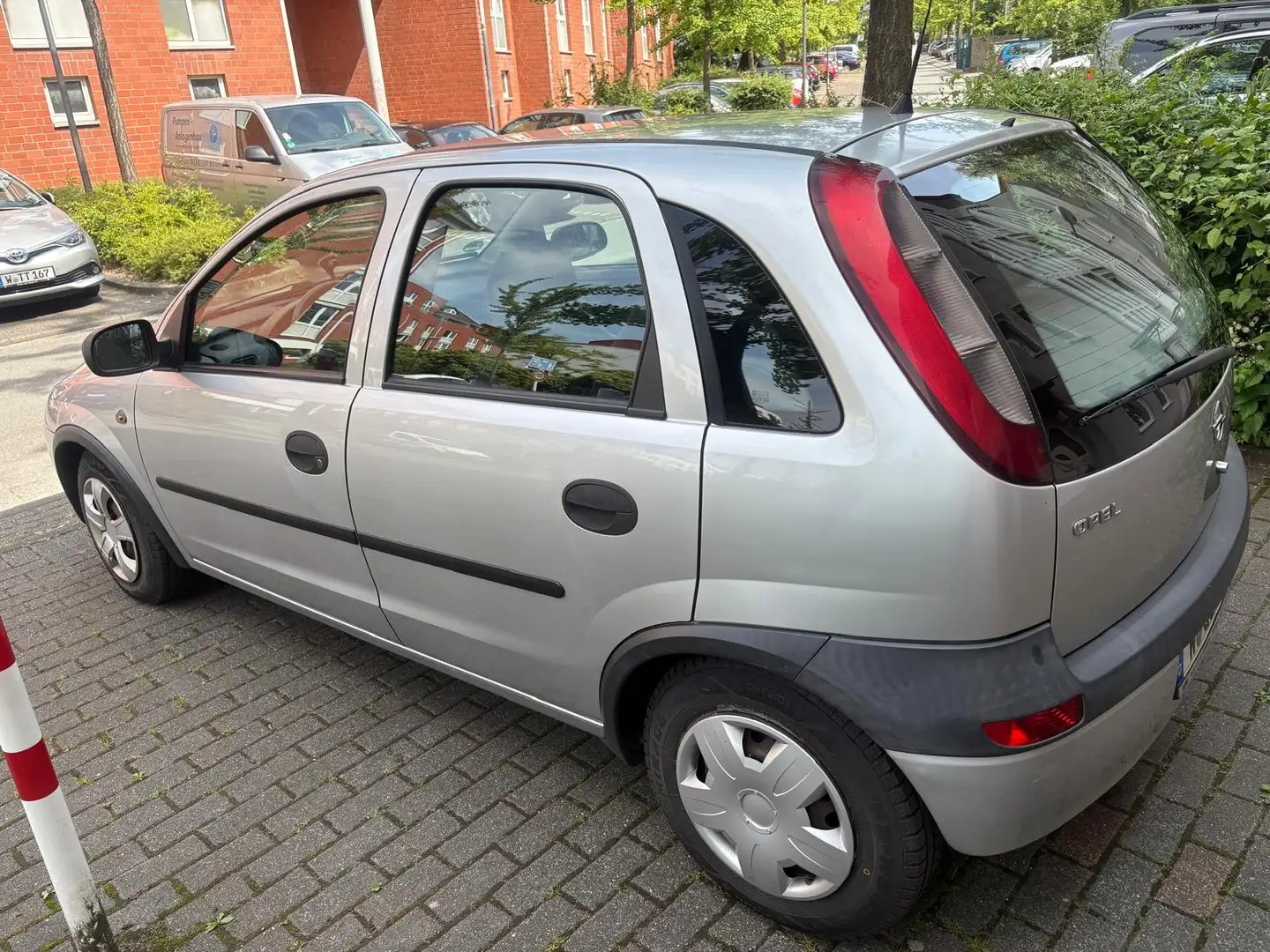 Opel Corsa Argent - 2