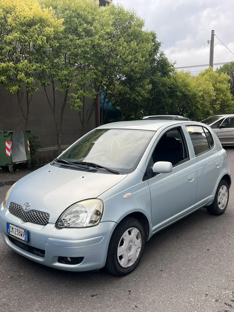 Toyota Yaris 5p 1.4 d-4d Sol - 2