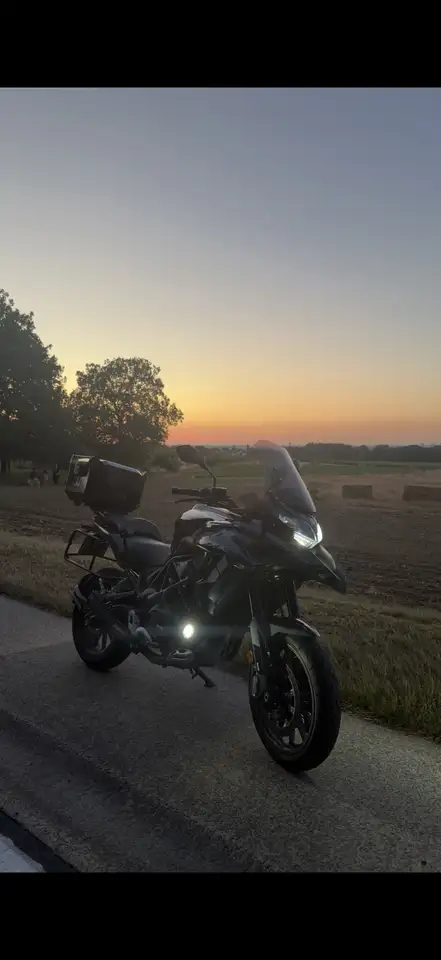 Benelli TRK 502