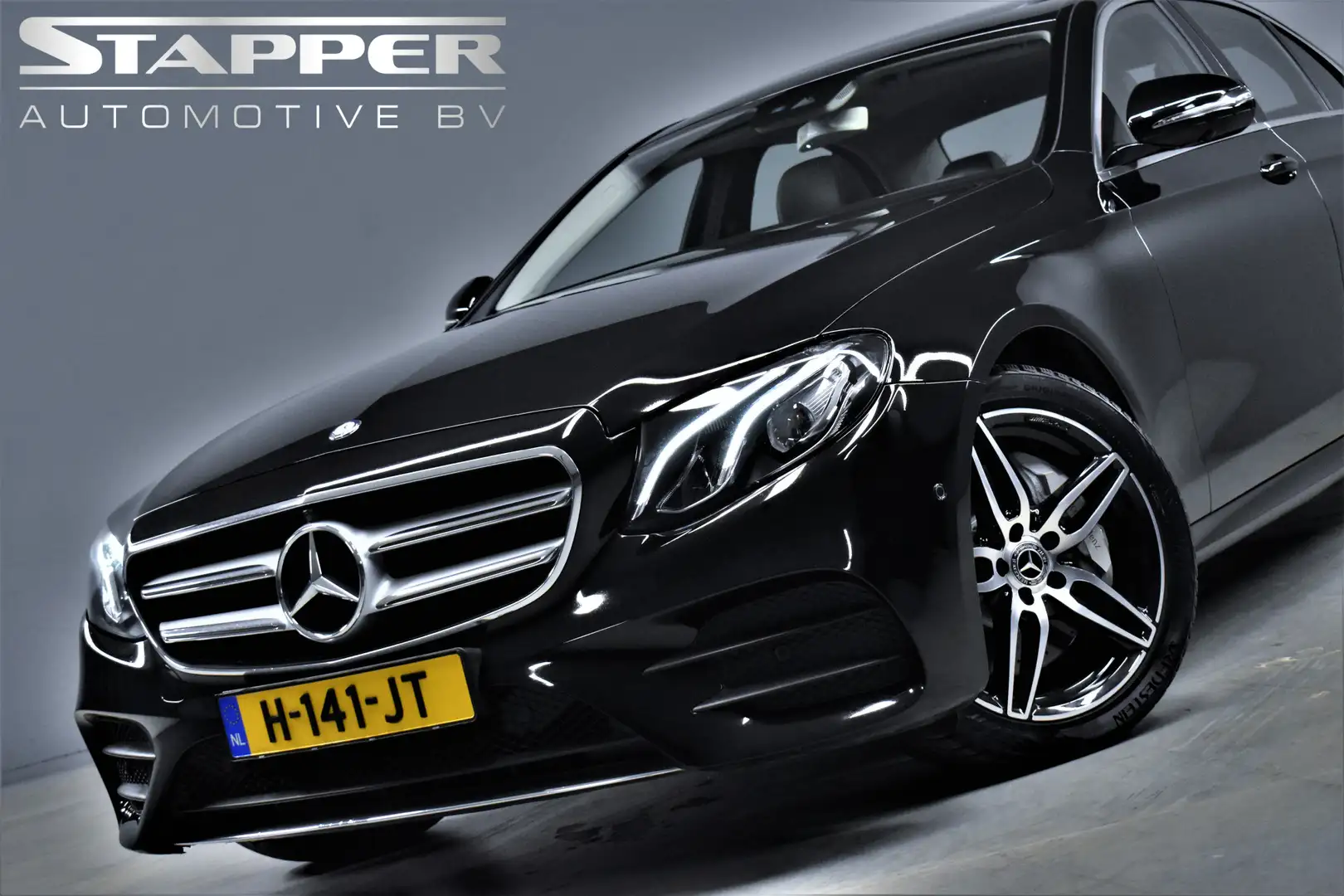 Mercedes-Benz E 350 350e 286pk AMG-Line Automaat Schuifdak/Virtual/360 Zwart - 2