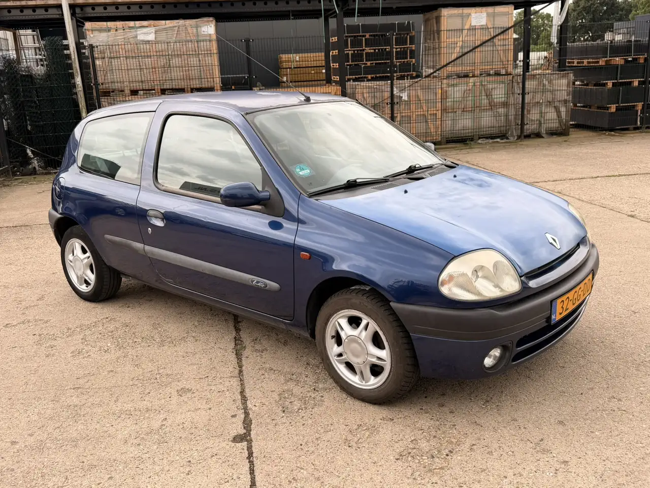Renault Clio 1.4 Ludo, APK TOT 17-08-27, STUURBEKRACHTIGING, EL, foto 9