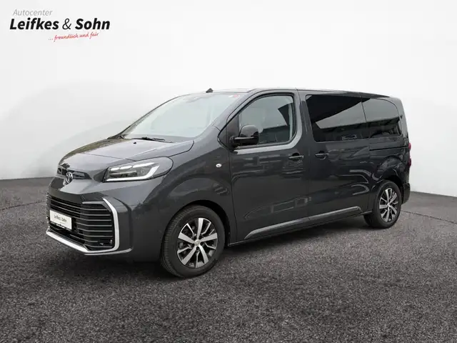 Toyota Proace 2,0-l-D-4D L1 (8-Si.) Autm. Verso Exclusive