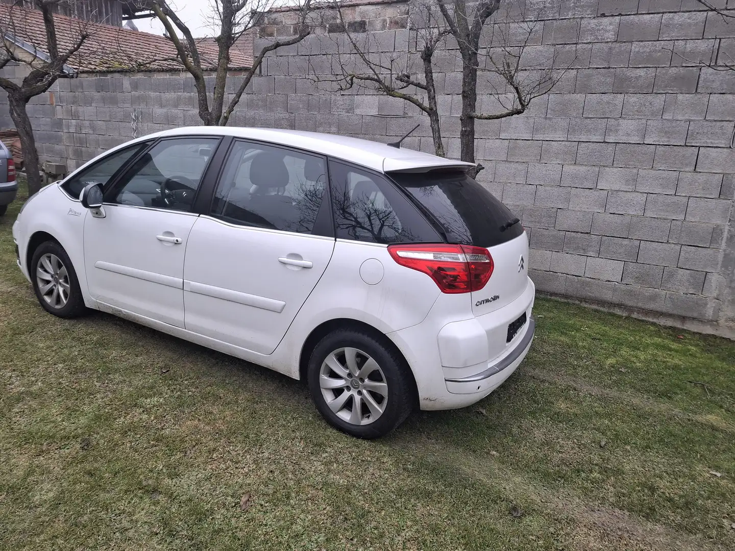 Citroen C4 Picasso C4 Picasso 1,6 emotion HDi FAP emotion Weiß - 2