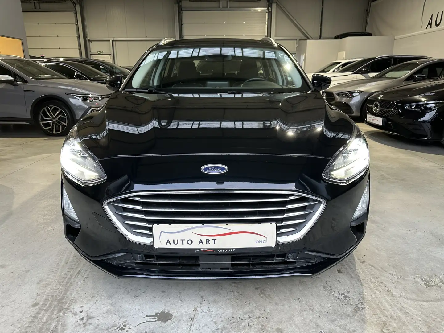 Ford Focus Titanium Pano Kamera LED SHZ Winter-Paket Schwarz - 2