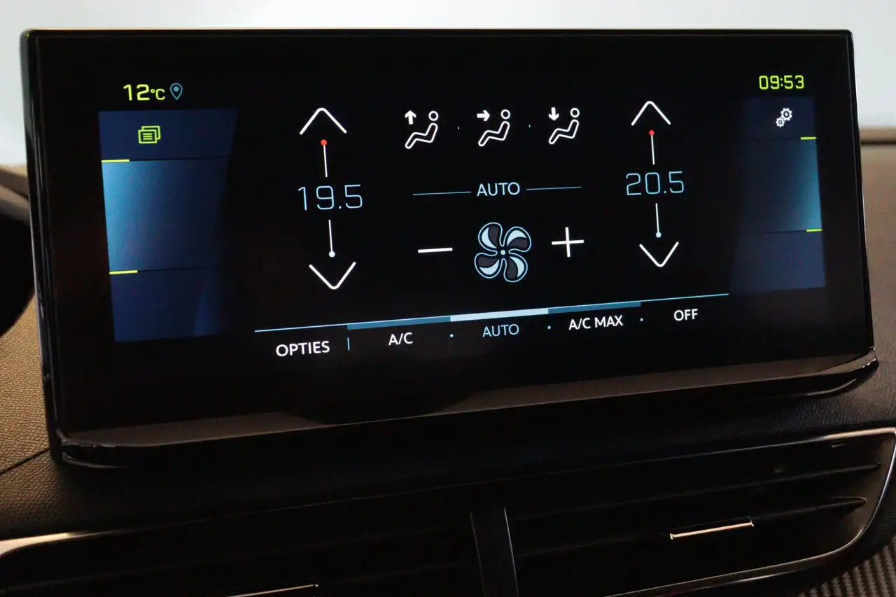 Peugeot 3008 1.6 HYbrid 225 GT | NAVI / APPCONNECT | CAMERA + P 7
