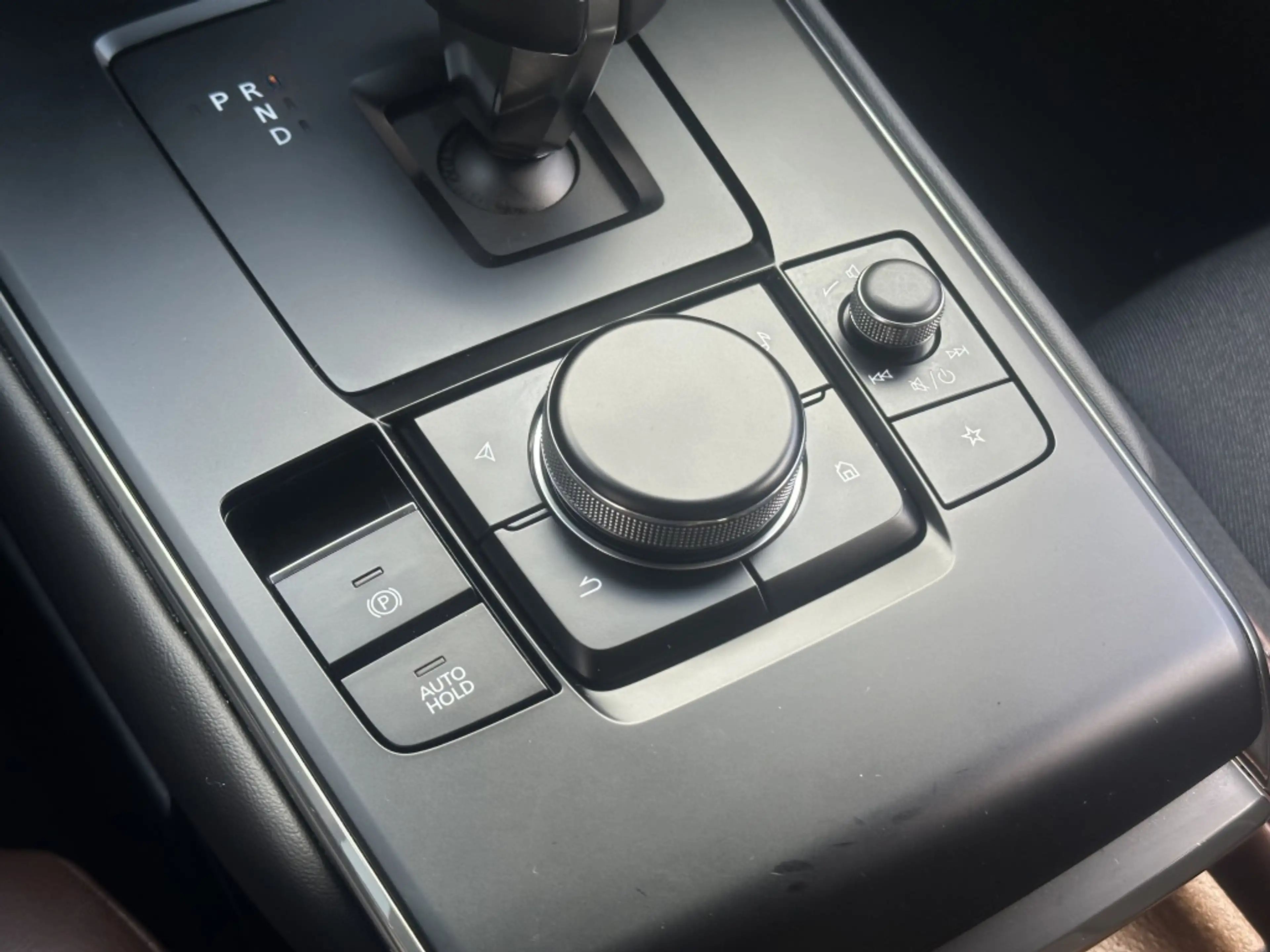 Mazda MX-30 e-SA EV145 Advantage — photo 29