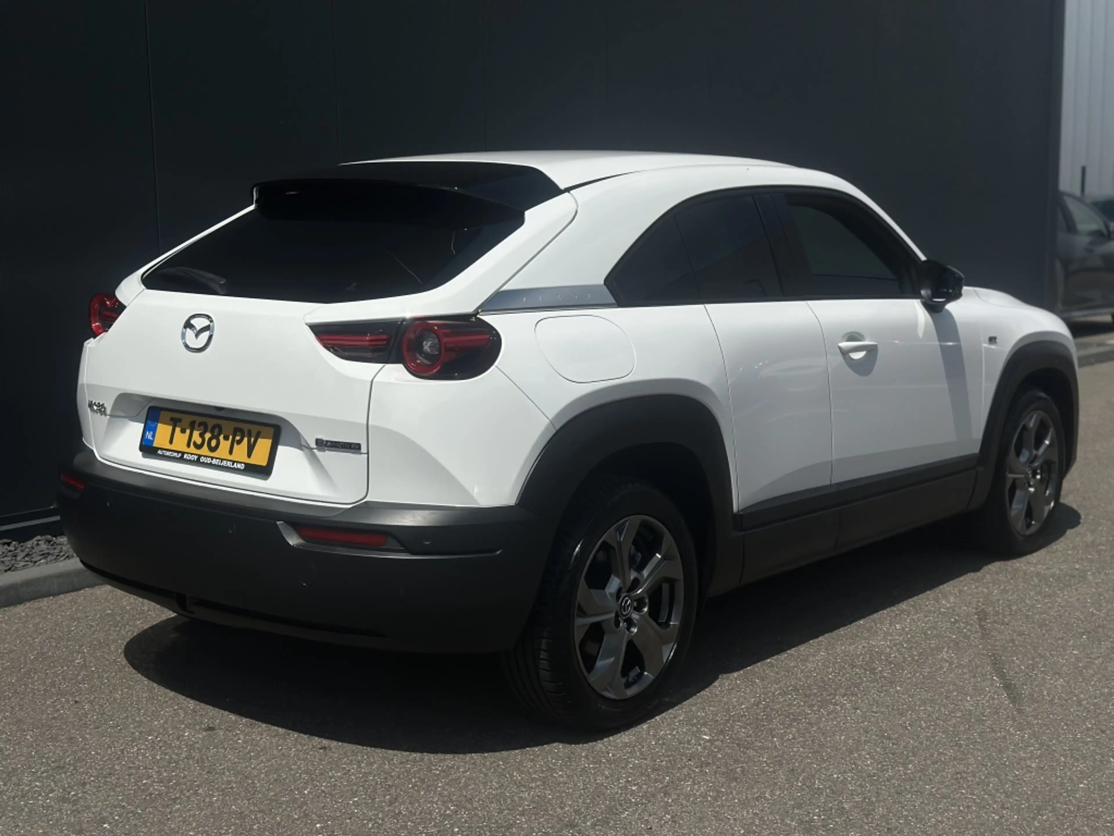 Mazda MX-30 e-SA EV145 Advantage — photo 2