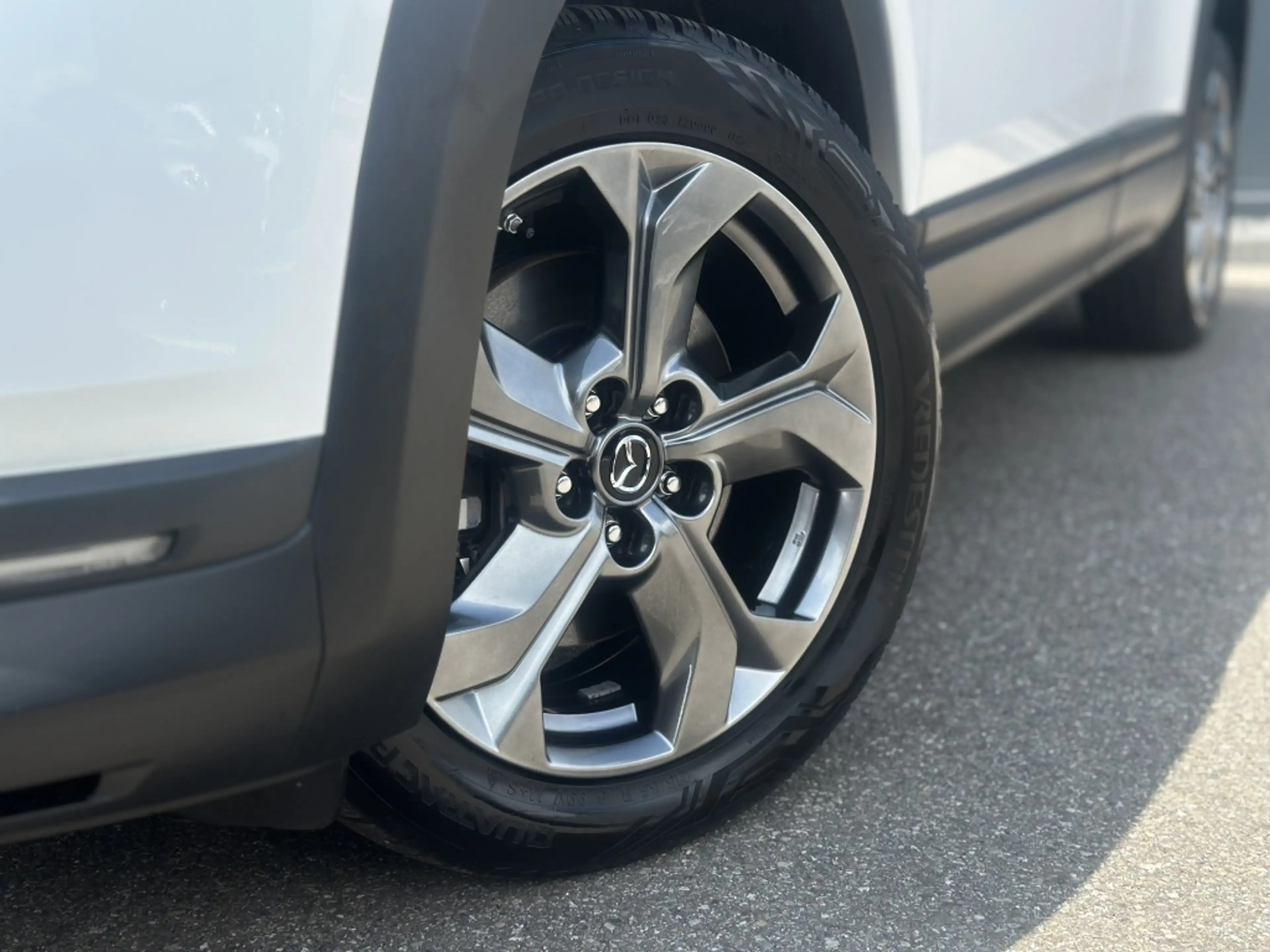 Mazda MX-30 e-SA EV145 Advantage — photo 11