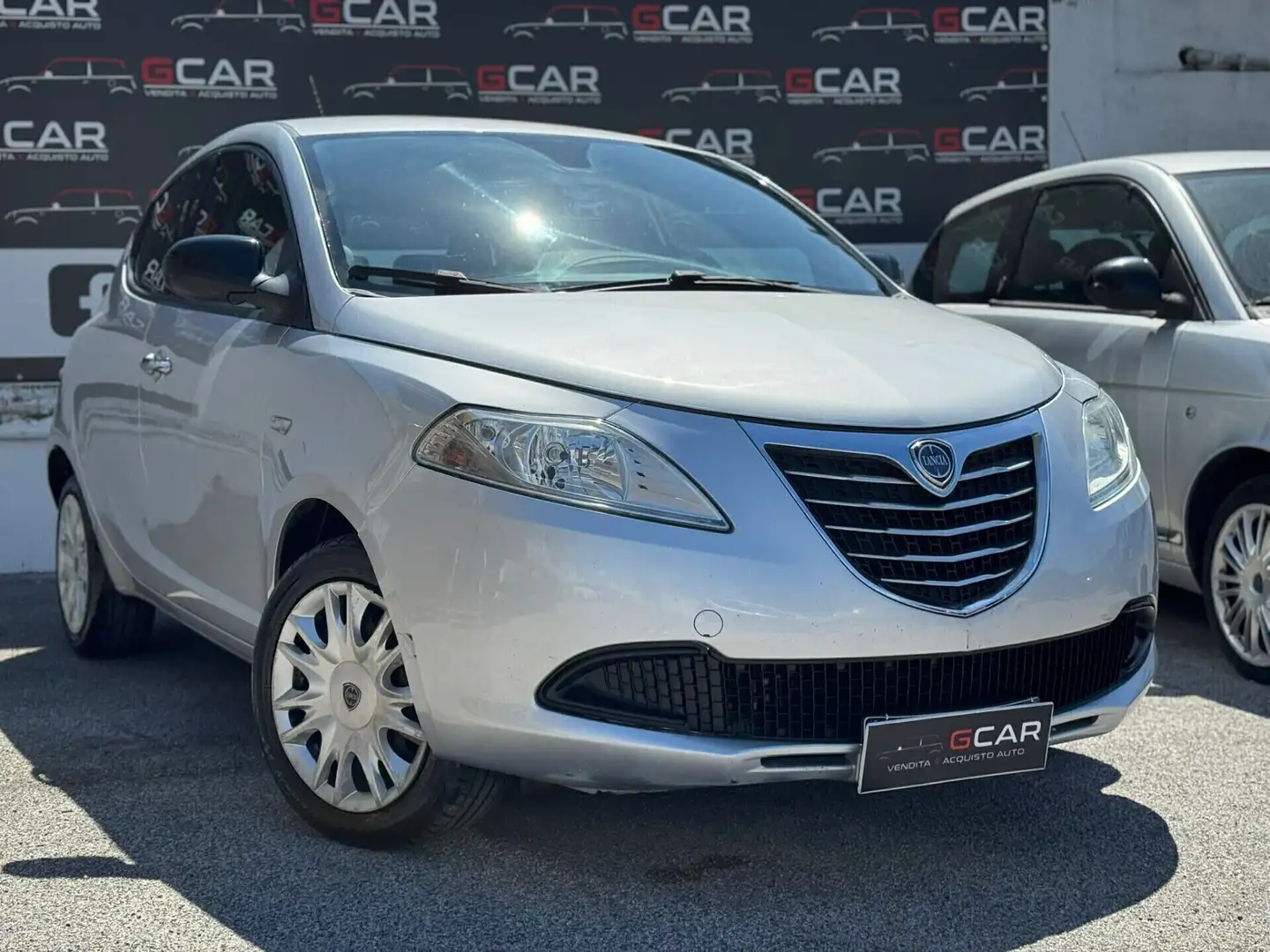 Lancia Ypsilon 1.3 MJT 16V 95 CV 5 porte S&S Gold Gris - 1