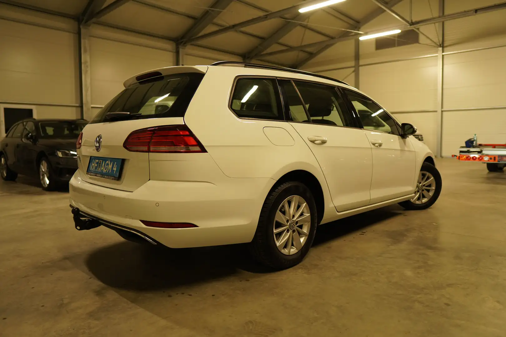 Volkswagen Golf Variant Golf Variant Rabbit 1,6 TDI SCR Rabbit Weiß - 2