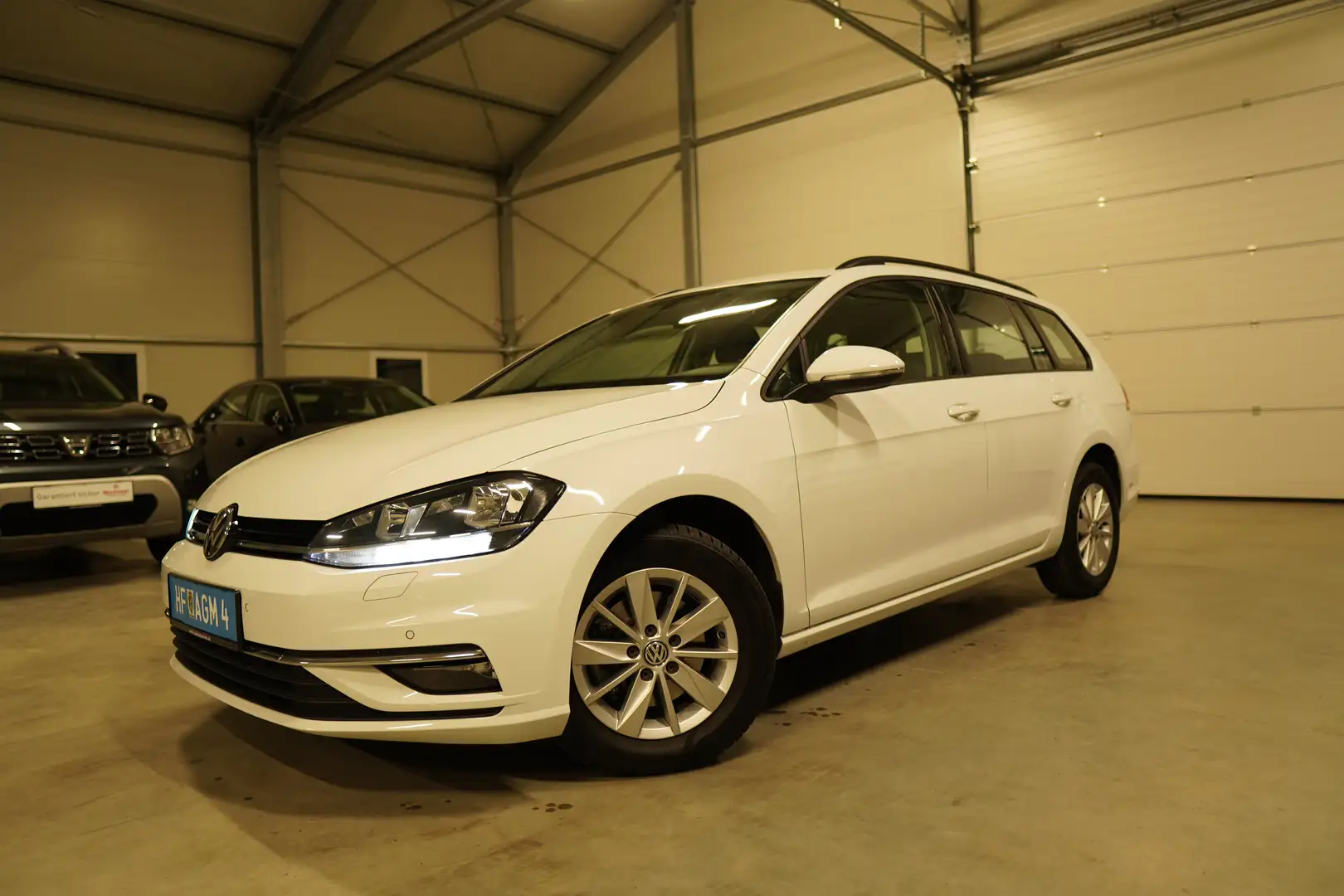 Volkswagen Golf Variant Golf Variant Rabbit 1,6 TDI SCR Rabbit Weiß - 1