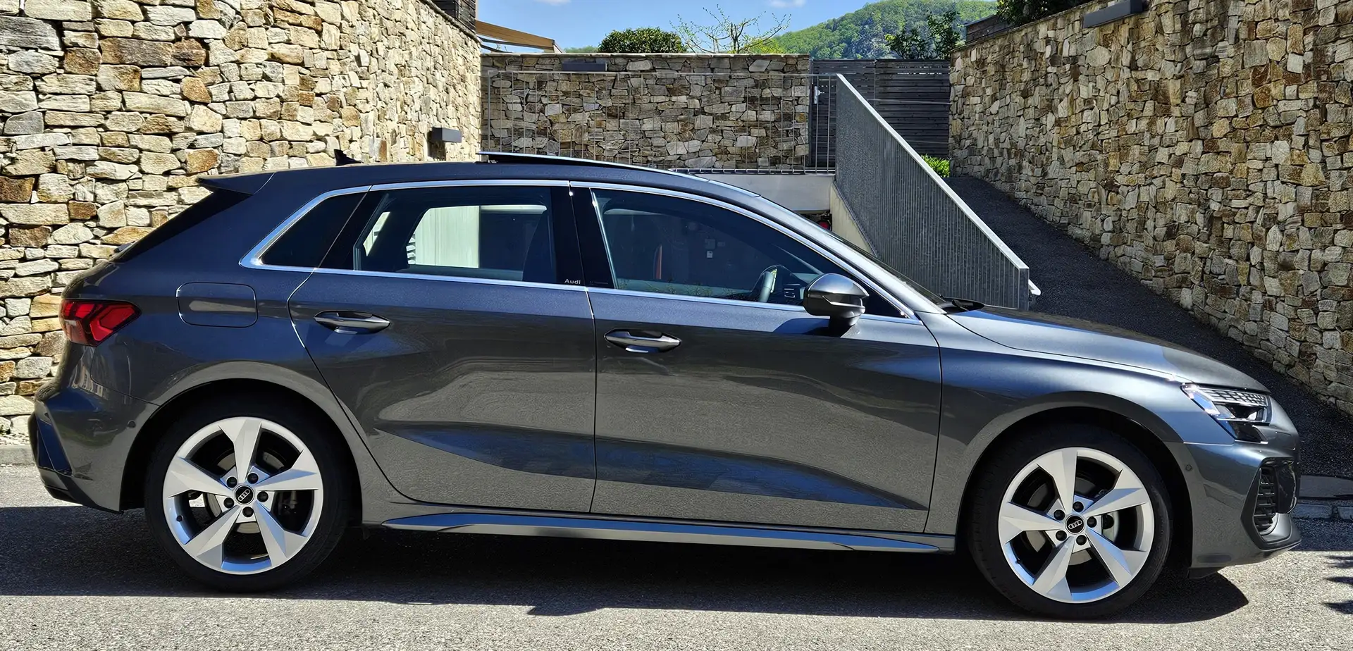 Audi A3 35 TDI S-tronic*3 x S-line*PANO*NP: € 55.000* Grau - 1