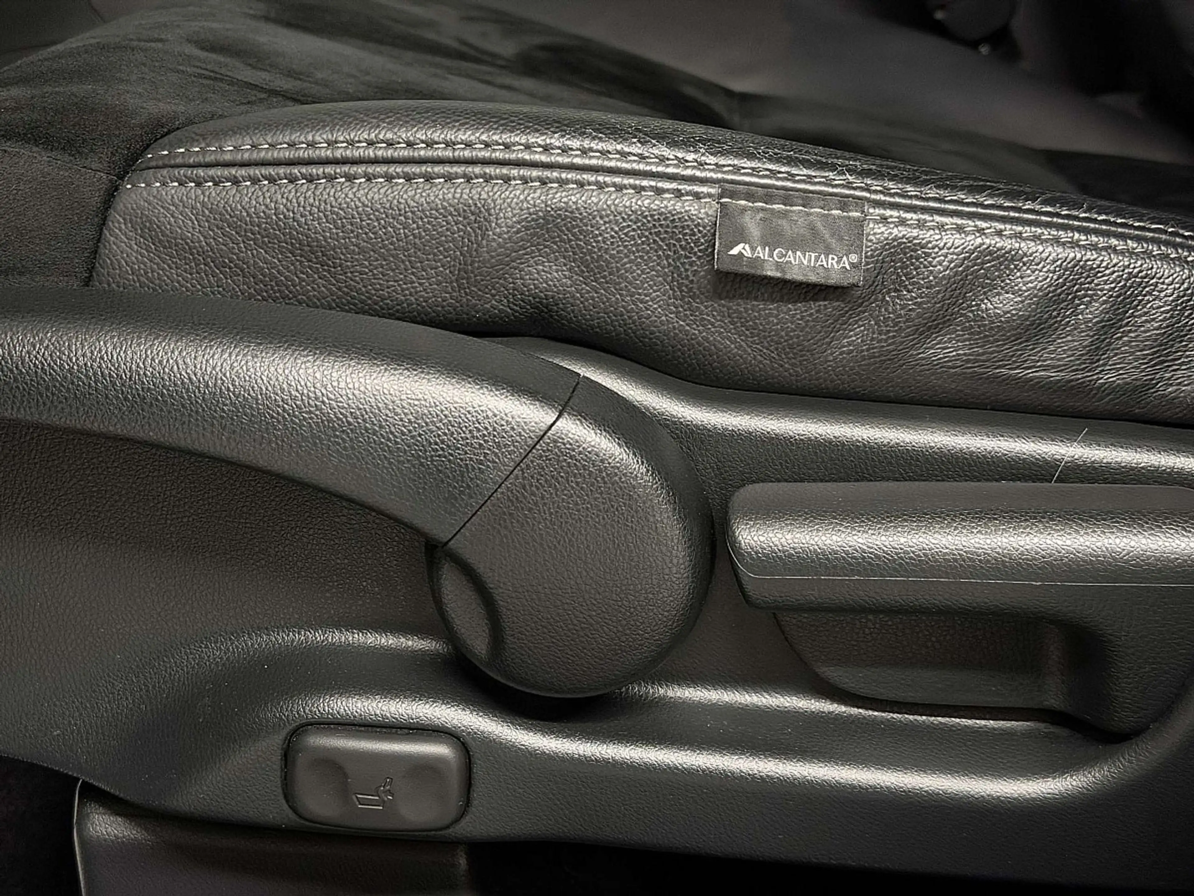 Honda CR-V 1,6i-DTEC Lifestyle 4WD Aut.*1.BESITZ* — photo 13