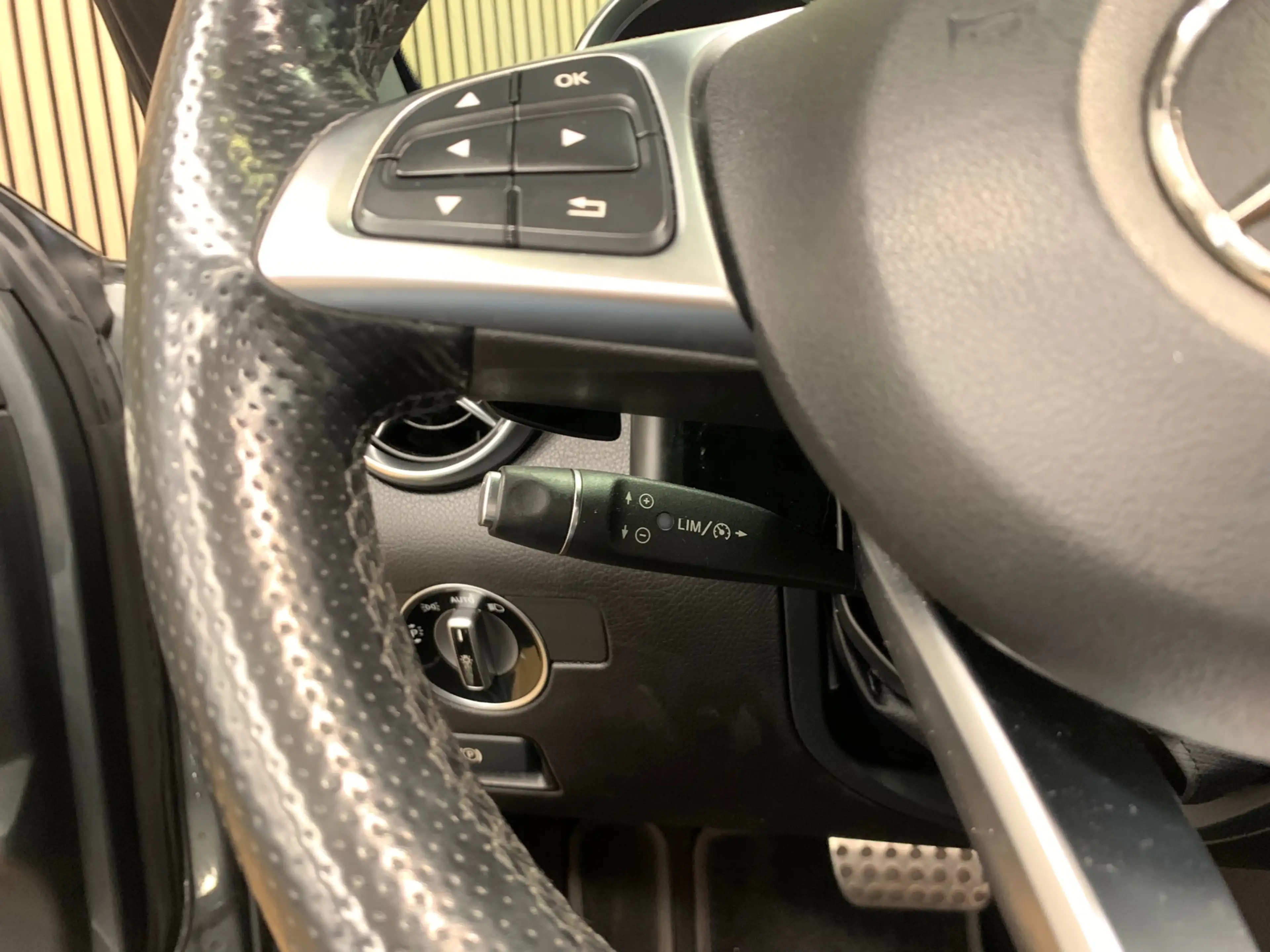 Mercedes-Benz SLC 200 RedArt Edition AMG|118000KM|Automaat|Navigatie| — photo 15