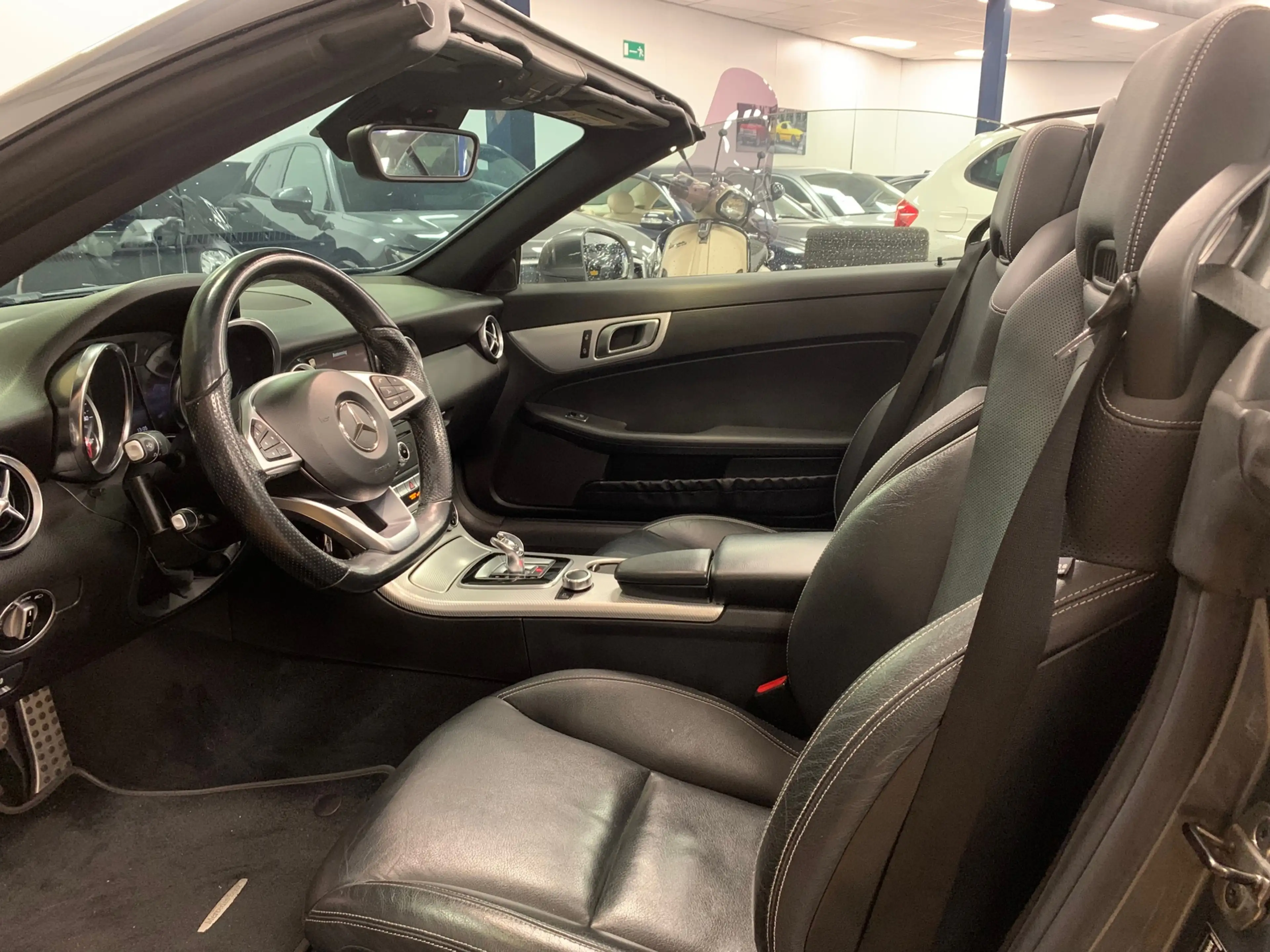 Mercedes-Benz SLC 200 RedArt Edition AMG|118000KM|Automaat|Navigatie| — photo 11