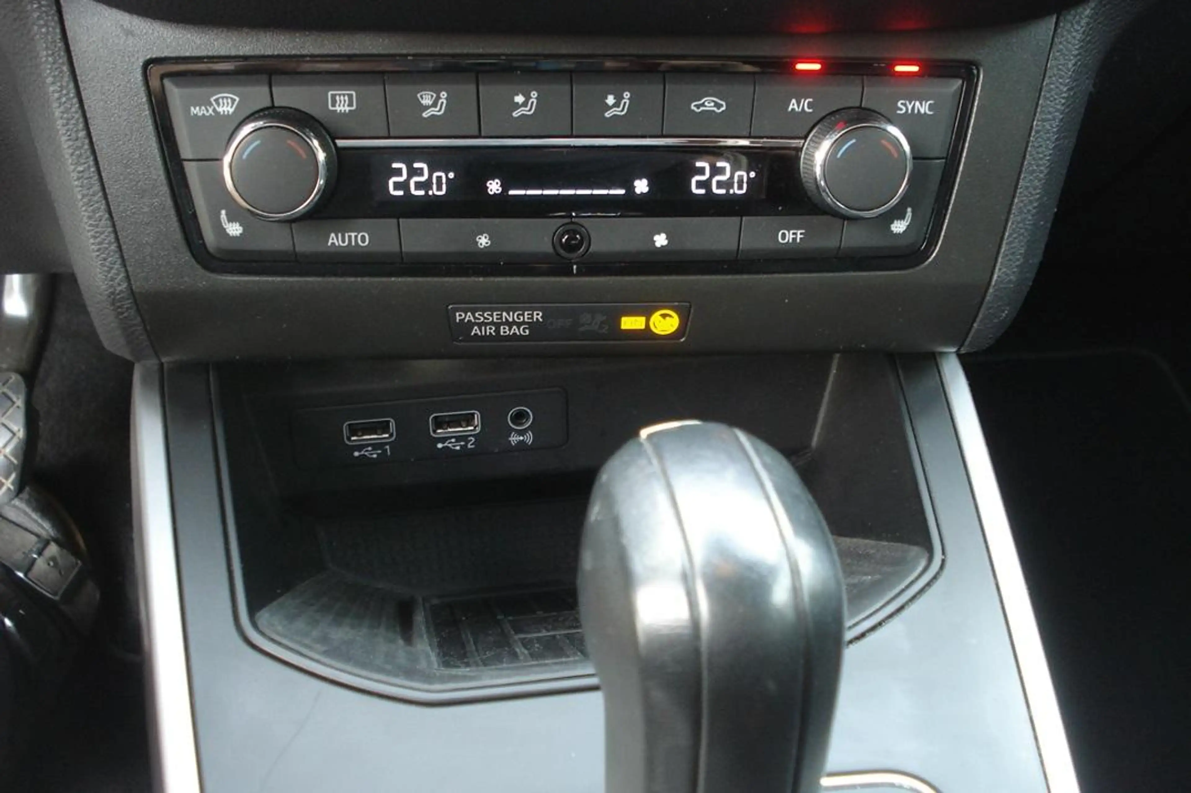 SEAT Arona FR DSG AHK LED Climatronic Kamera — photo 10
