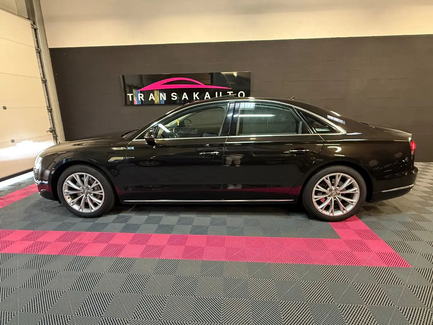 Audi A8 A8 V6 3.0 TDI 262 DPF Clean Diesel Tiptronic 8 Quattro Avus Extended Noir - 2