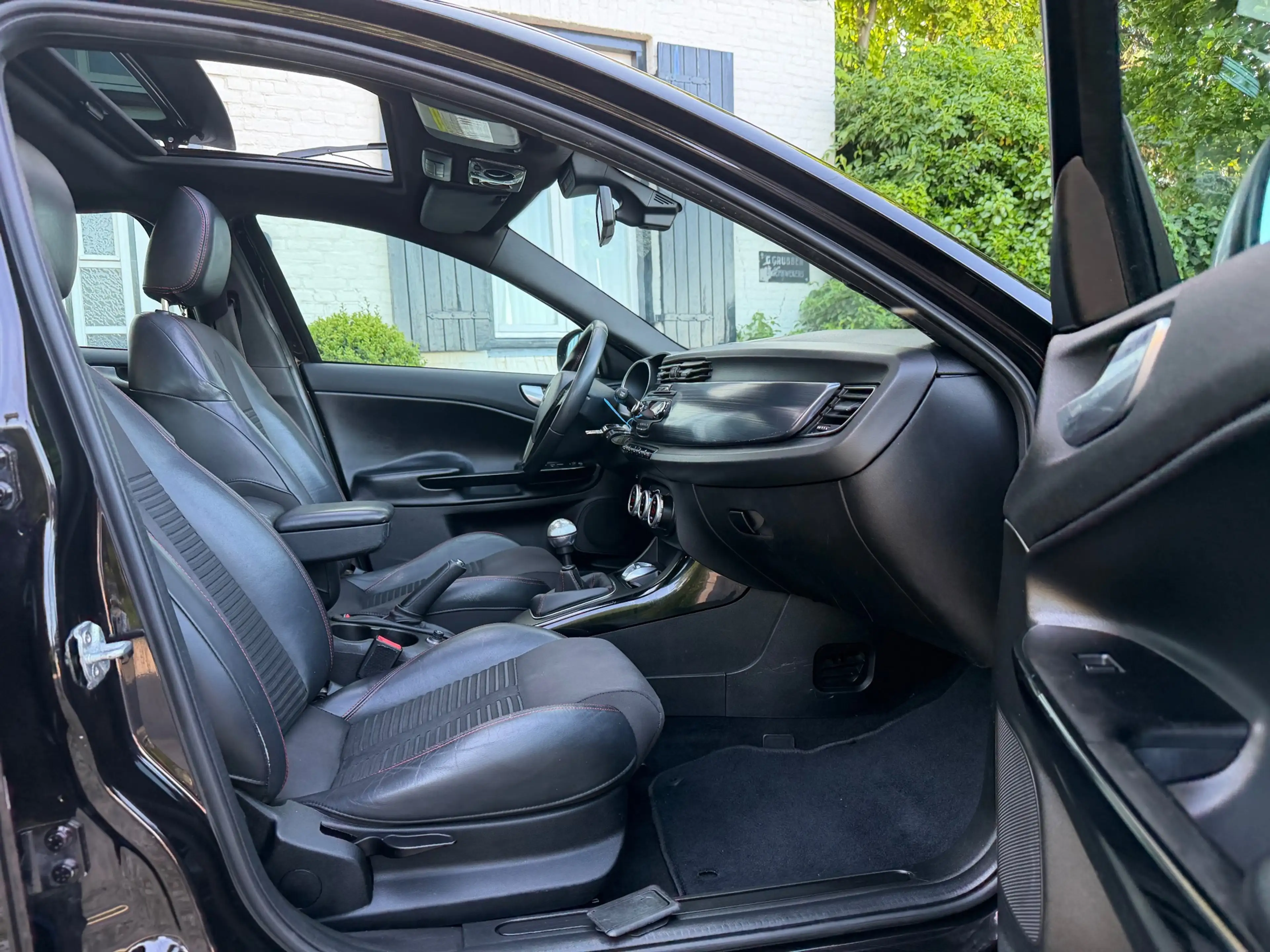 Alfa Romeo Giulietta 1.4 T Progression|Pano|Clima|Cruise|Nieuwe distrib — photo 12