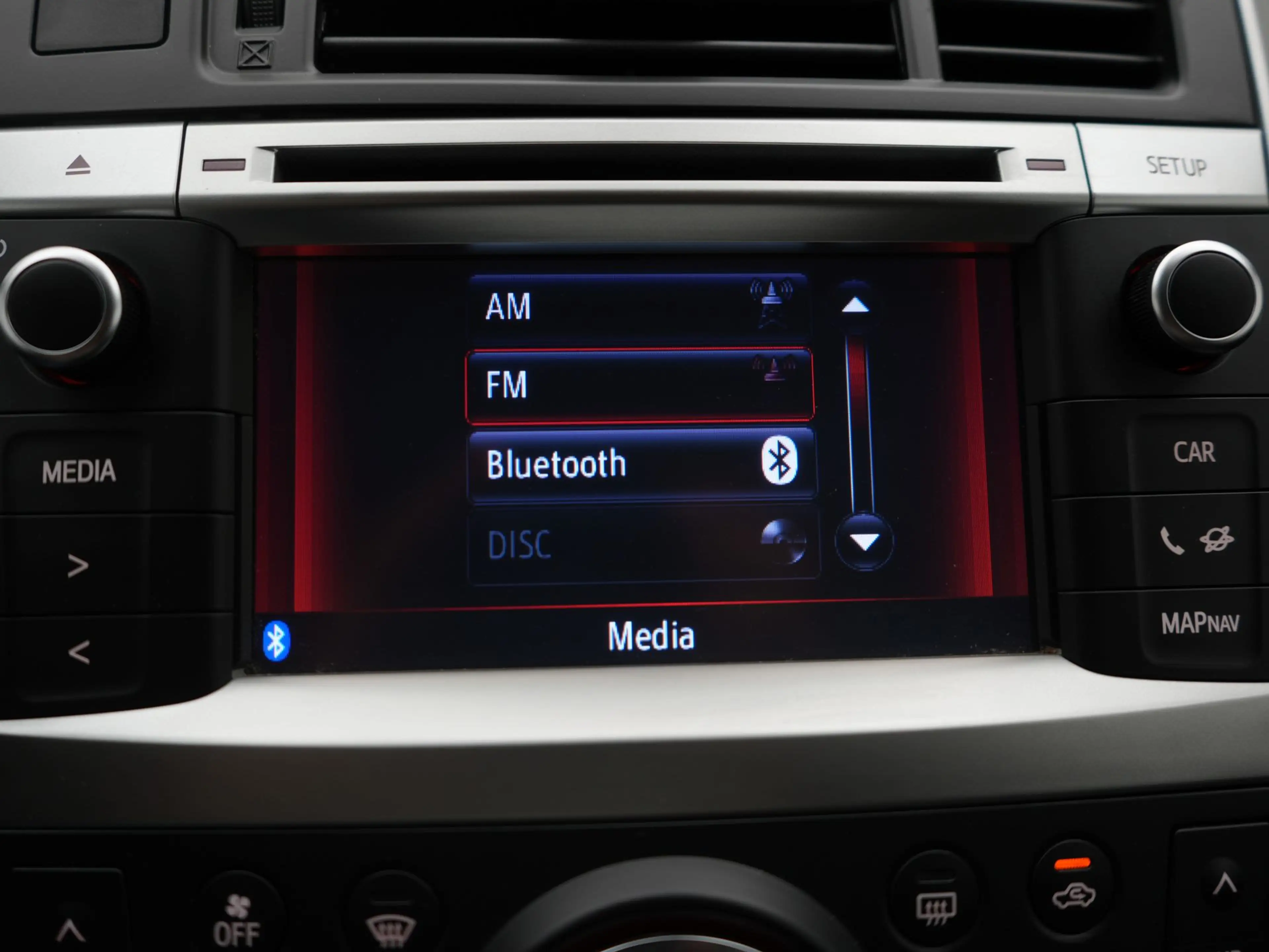 Toyota Verso 1.8 VVT-i Aspiration — photo 4