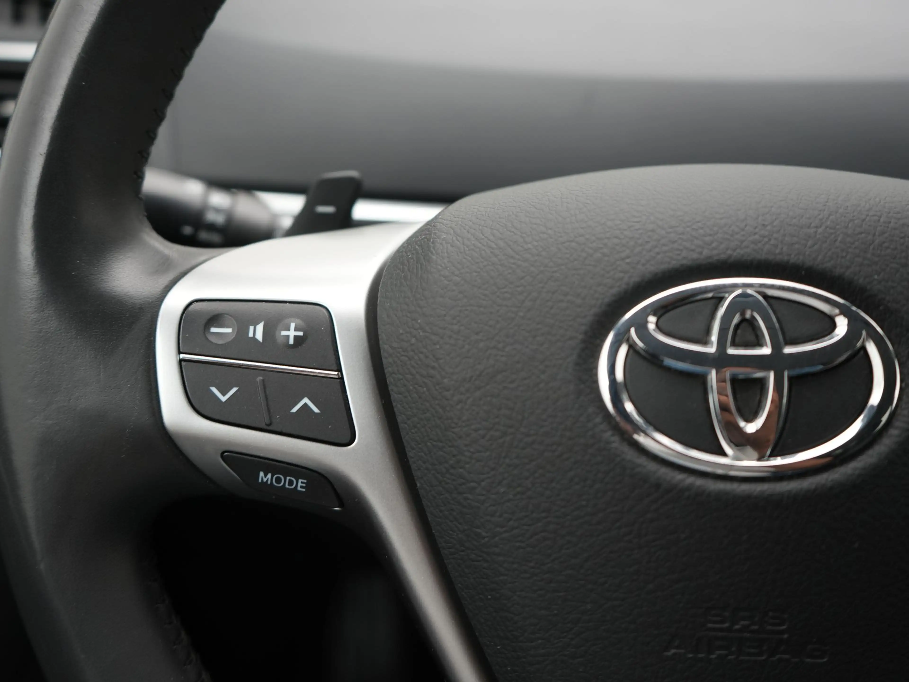 Toyota Verso 1.8 VVT-i Aspiration — photo 7