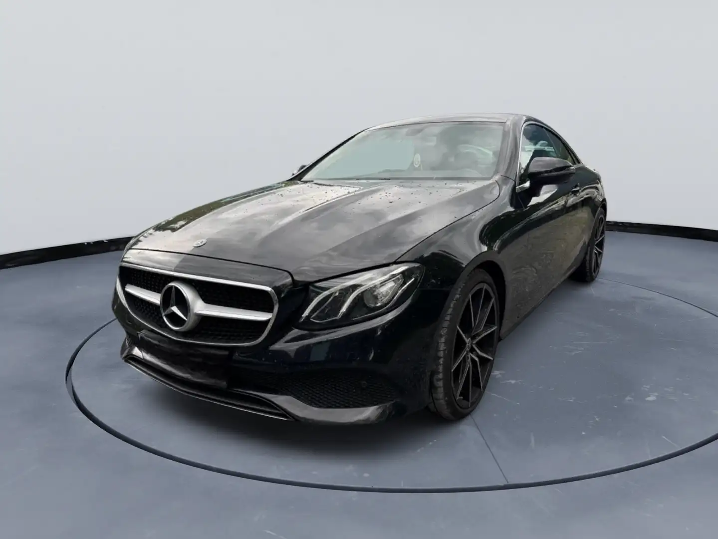 Mercedes-Benz E 220 d 4MATIC Aut. Чорний - 1