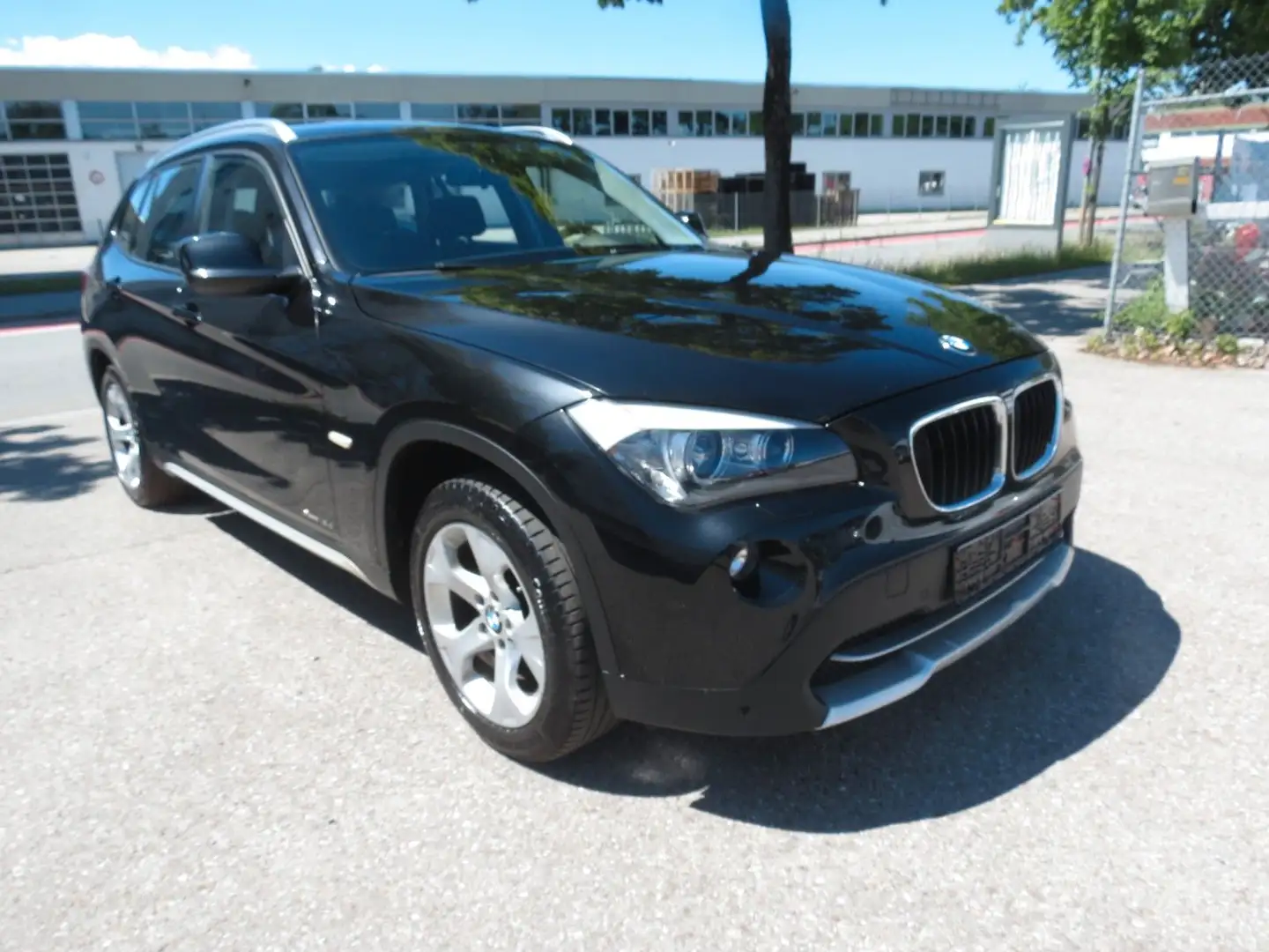 BMW X1 118 d xDrive *Navi, Xenon, TÜV neu, TOP* Zwart - 1