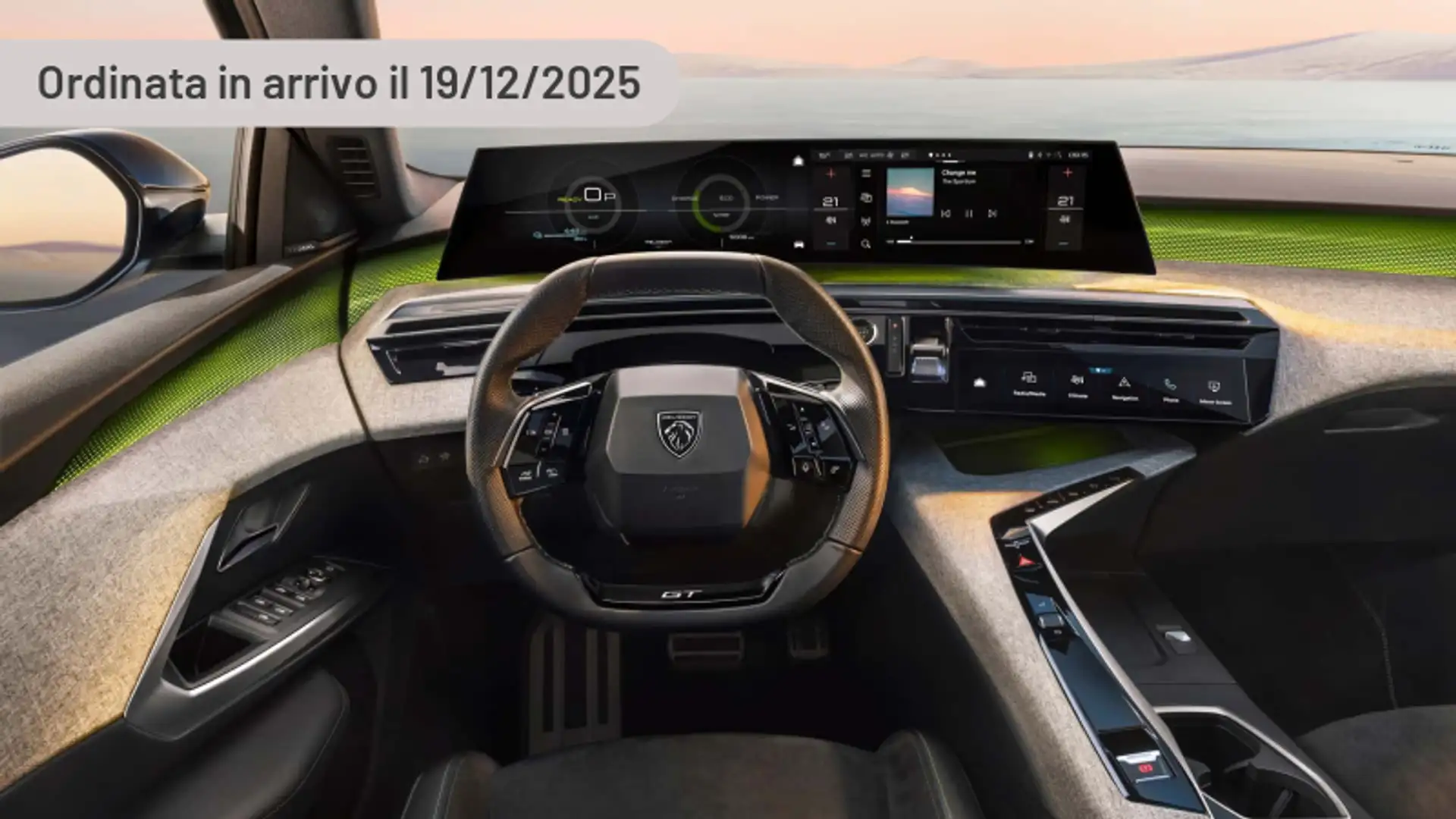 Peugeot 5008 motore elettrico (98kWh) 230 CV Long Range GT Argento - 1