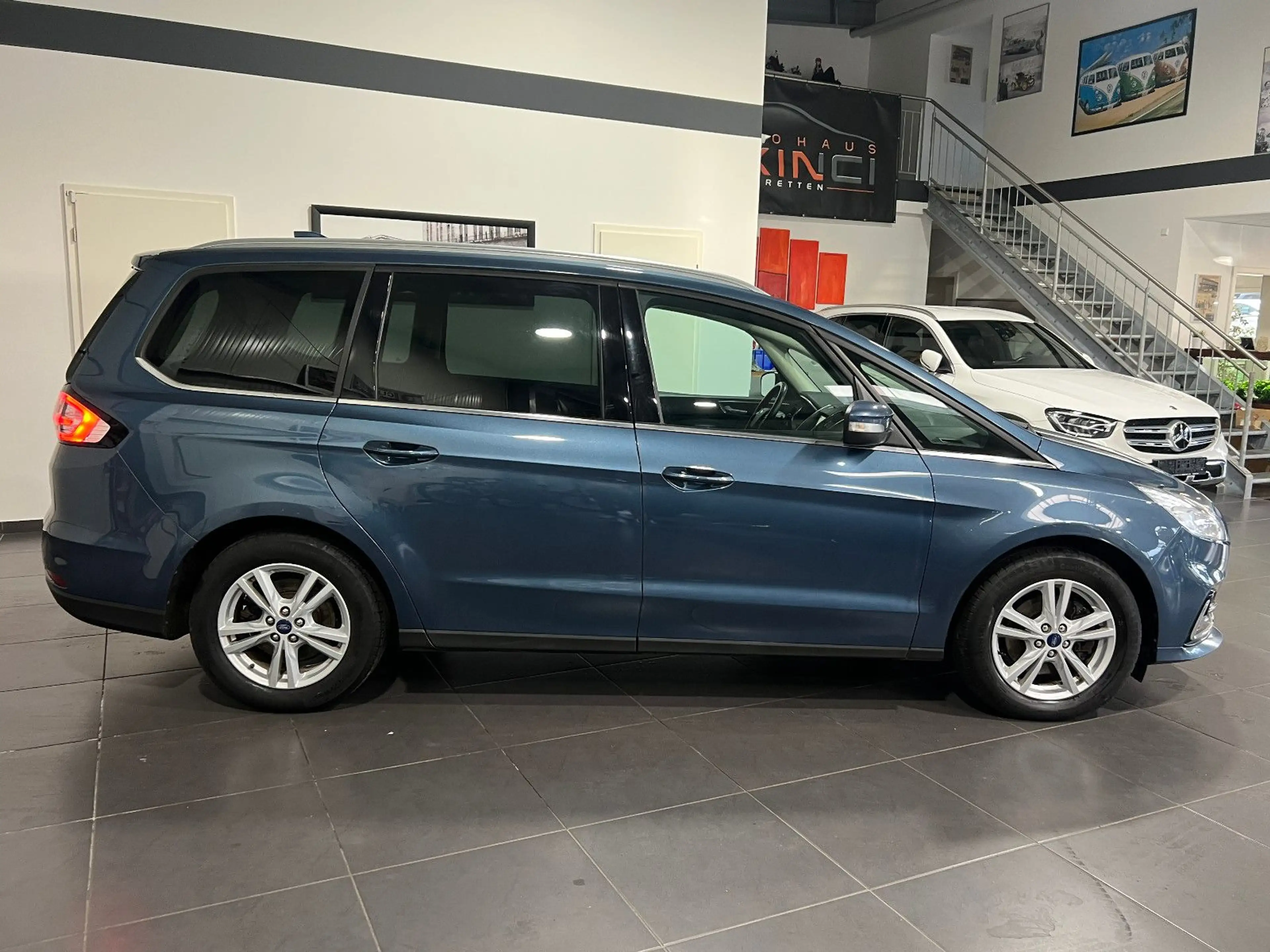Ford Galaxy 2.0 TDCi Autom. *7-Sitze*Navi*Kamera*AHK* — photo 7