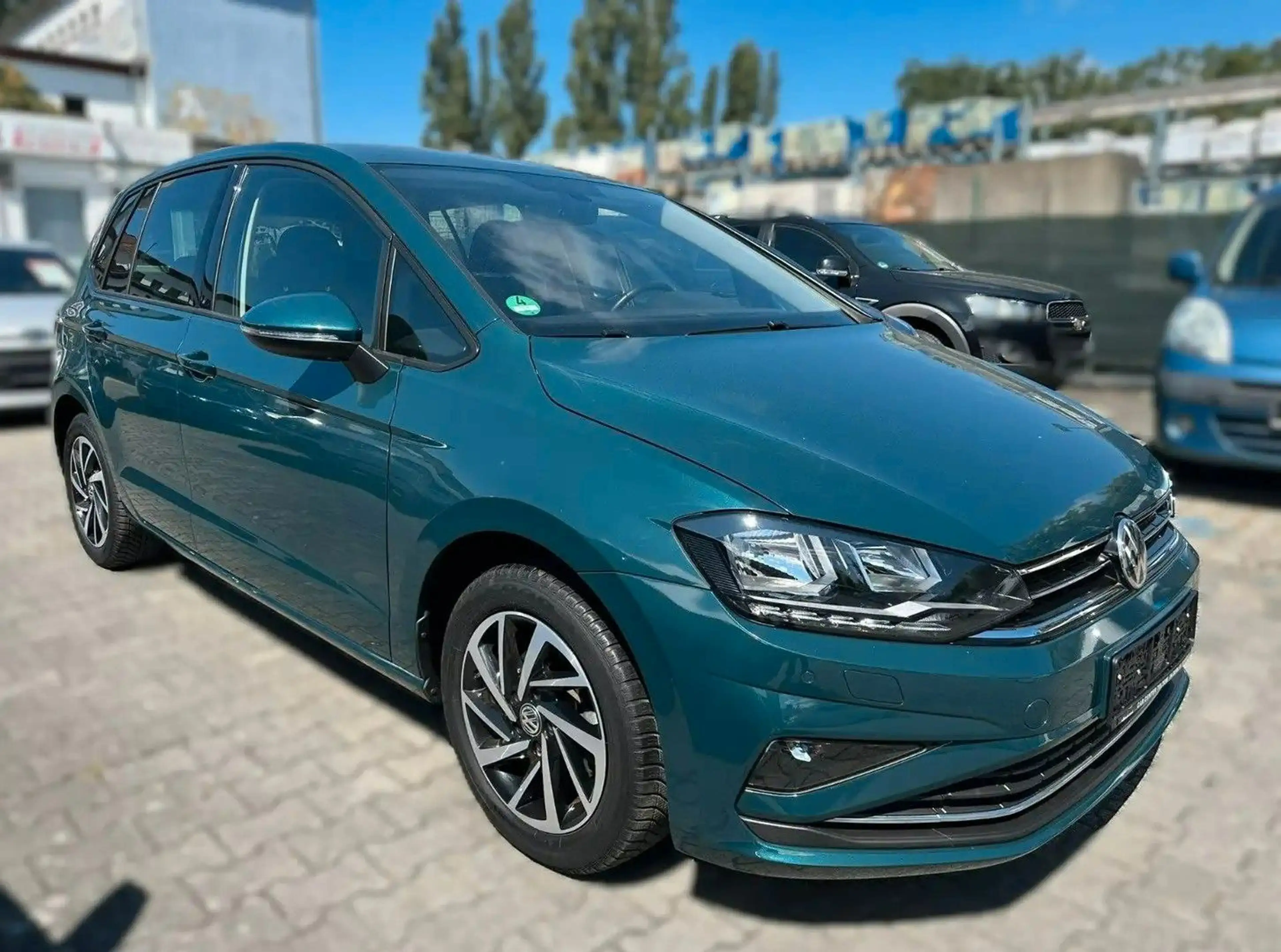 Volkswagen Golf Sportsvan VII Join — photo 3
