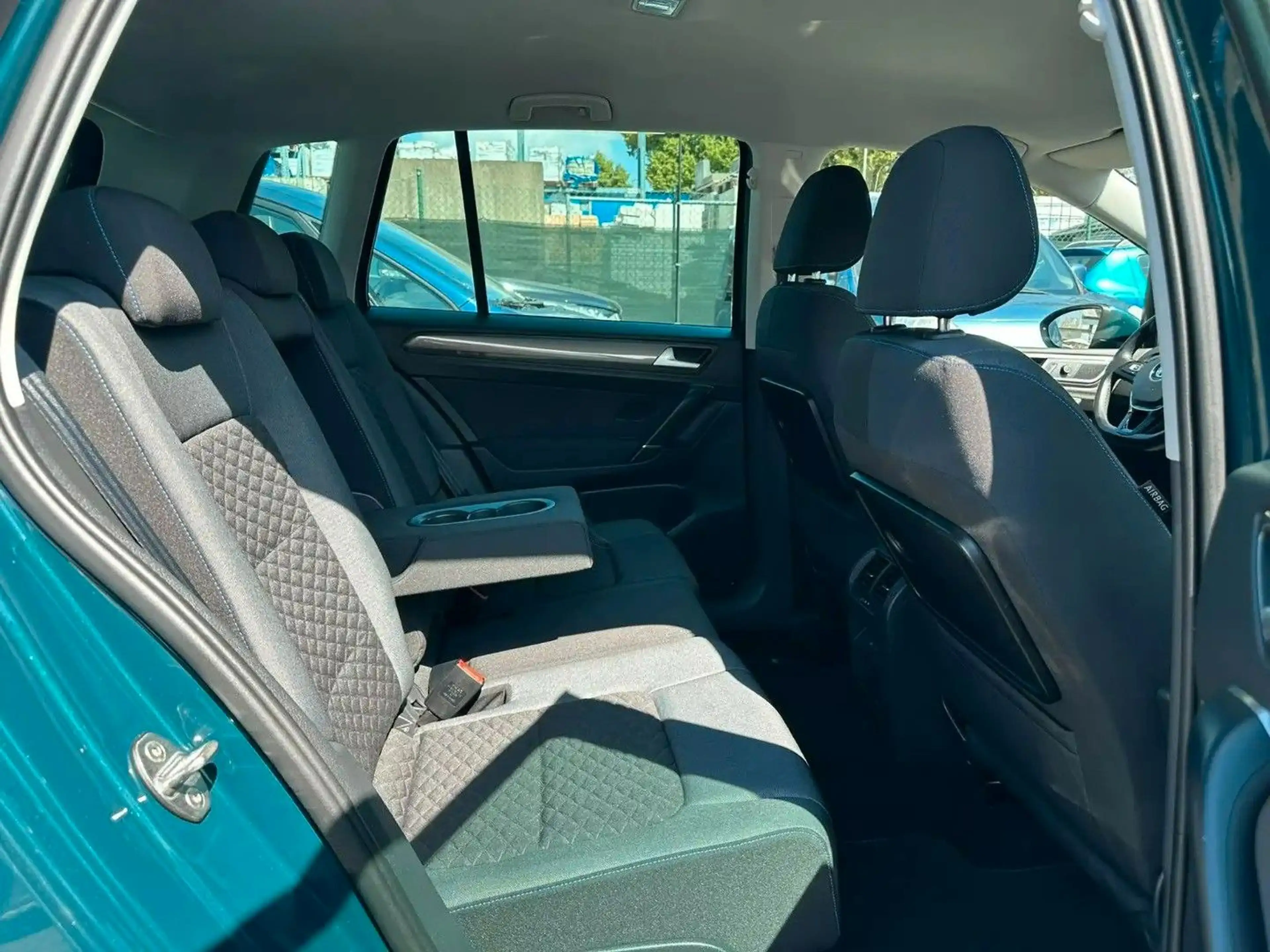 Volkswagen Golf Sportsvan VII Join — photo 10
