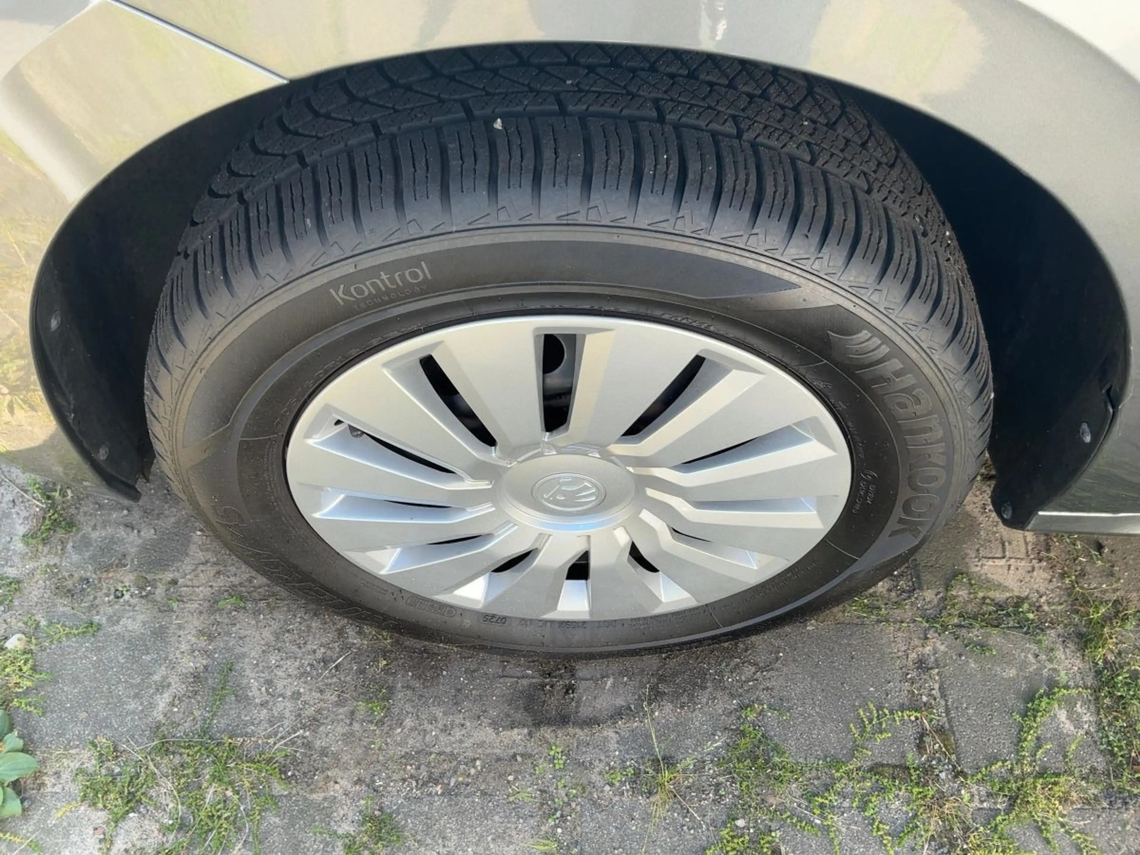 Skoda Kamiq 1.0 TSI Essence LED GRA SHZ PDC — photo 12