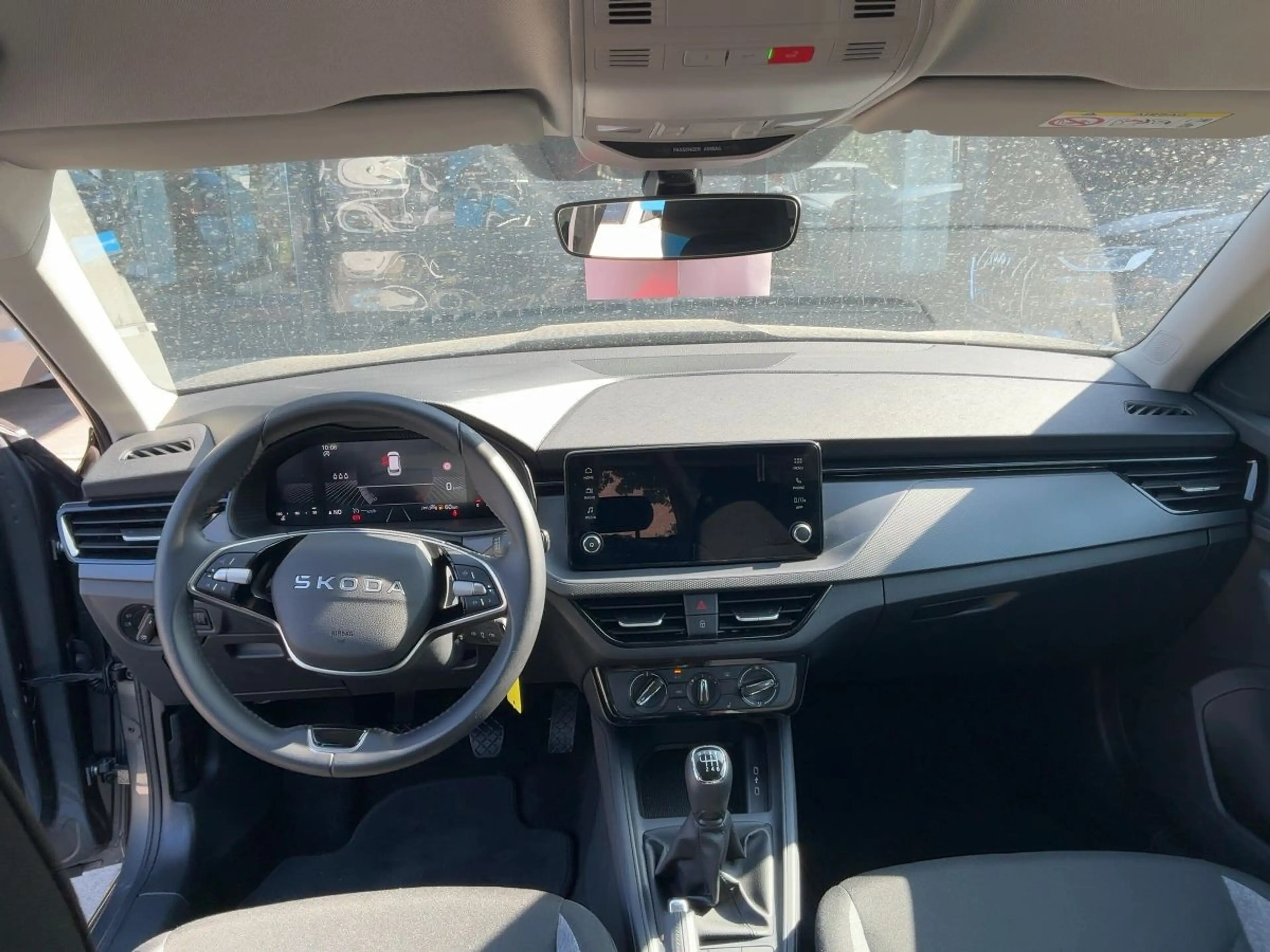 Skoda Kamiq 1.0 TSI Essence LED GRA SHZ PDC — photo 9