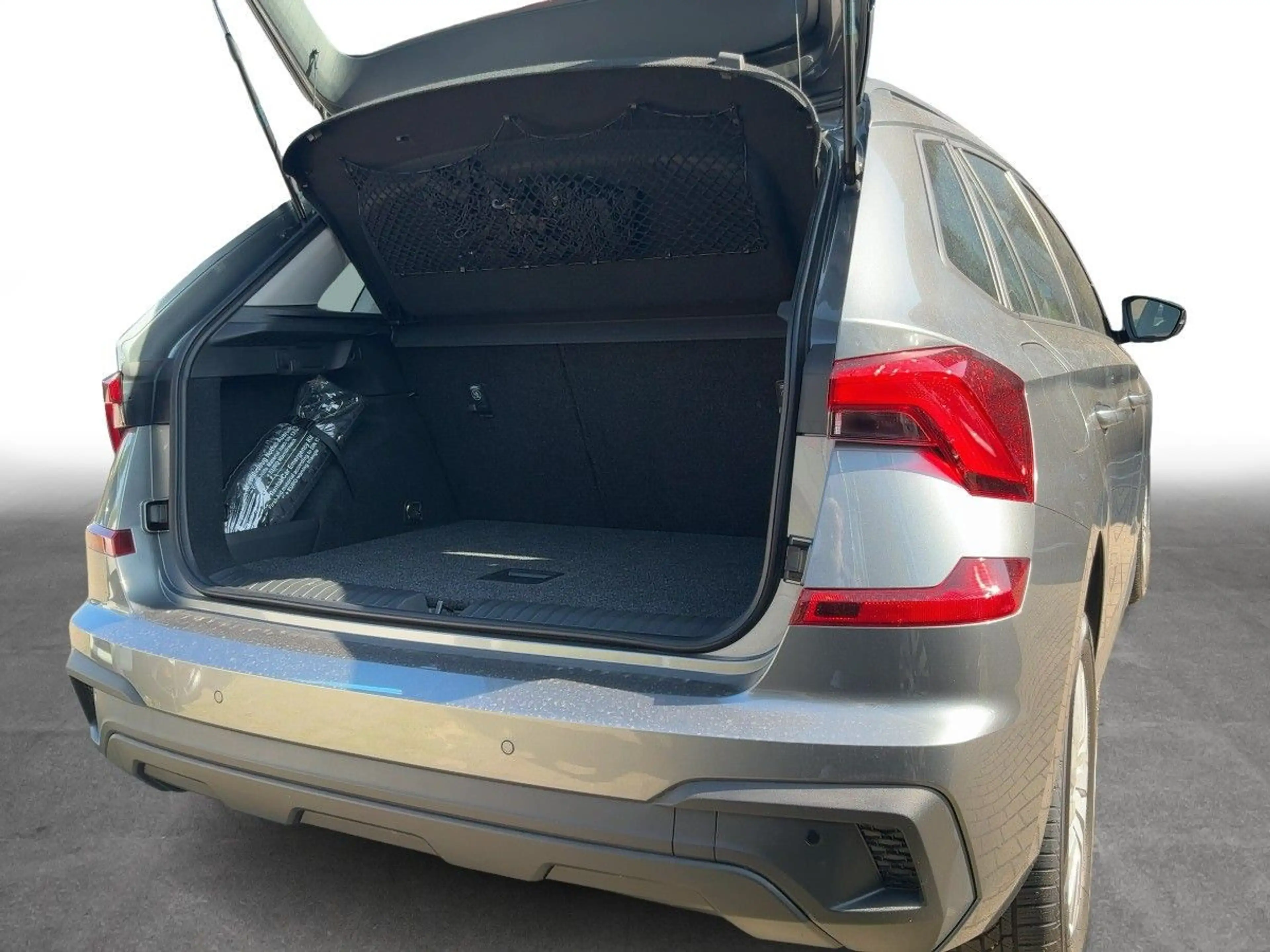 Skoda Kamiq 1.0 TSI Essence LED GRA SHZ PDC — photo 6