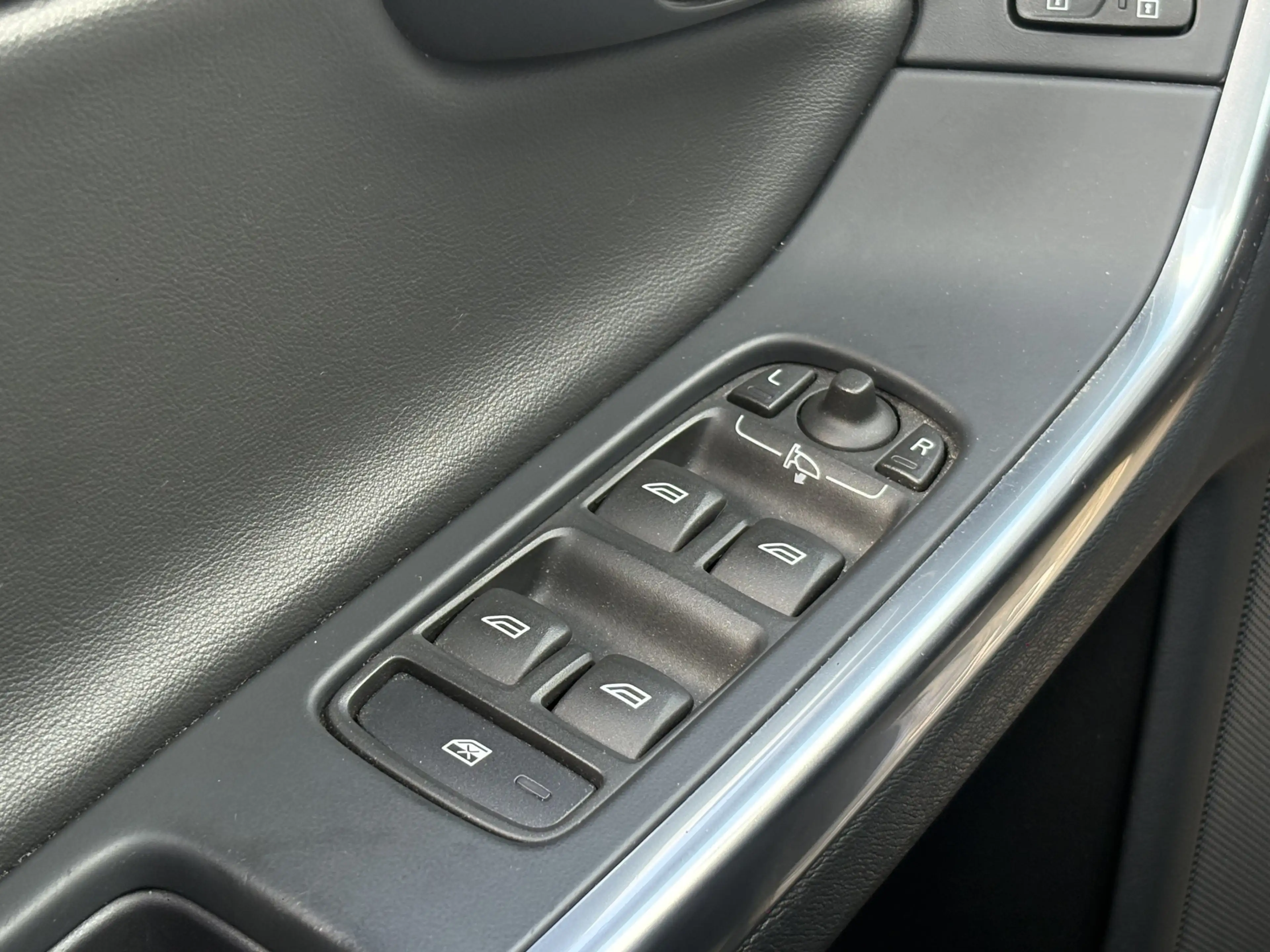 Volvo V60 2.0 D3 R-Design | Glasdak | Trekhaak | Memory | Ca — photo 12