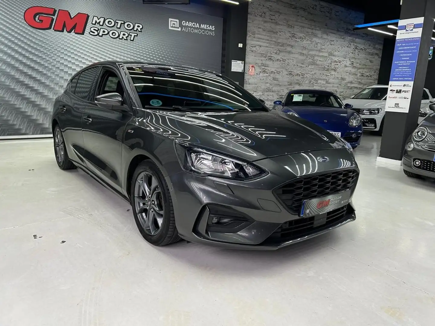 Ford Focus 1.0 Ecoboost ST Line 125 Gris - 2