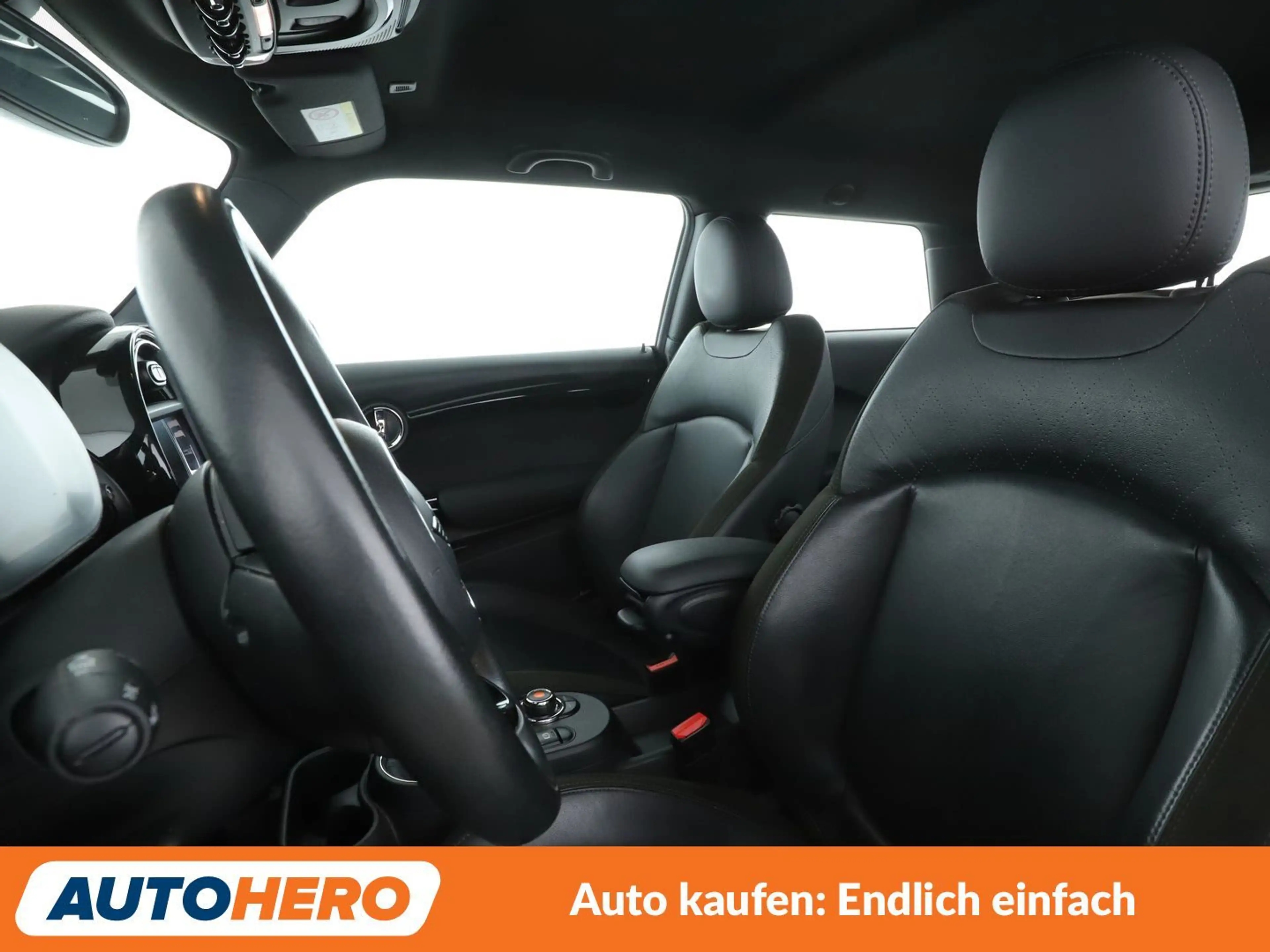 MINI Cooper SE Cooper SE Trim L Aut.*NAVI*HUD*LED*TEMPO*CAM*PDC* — photo 10