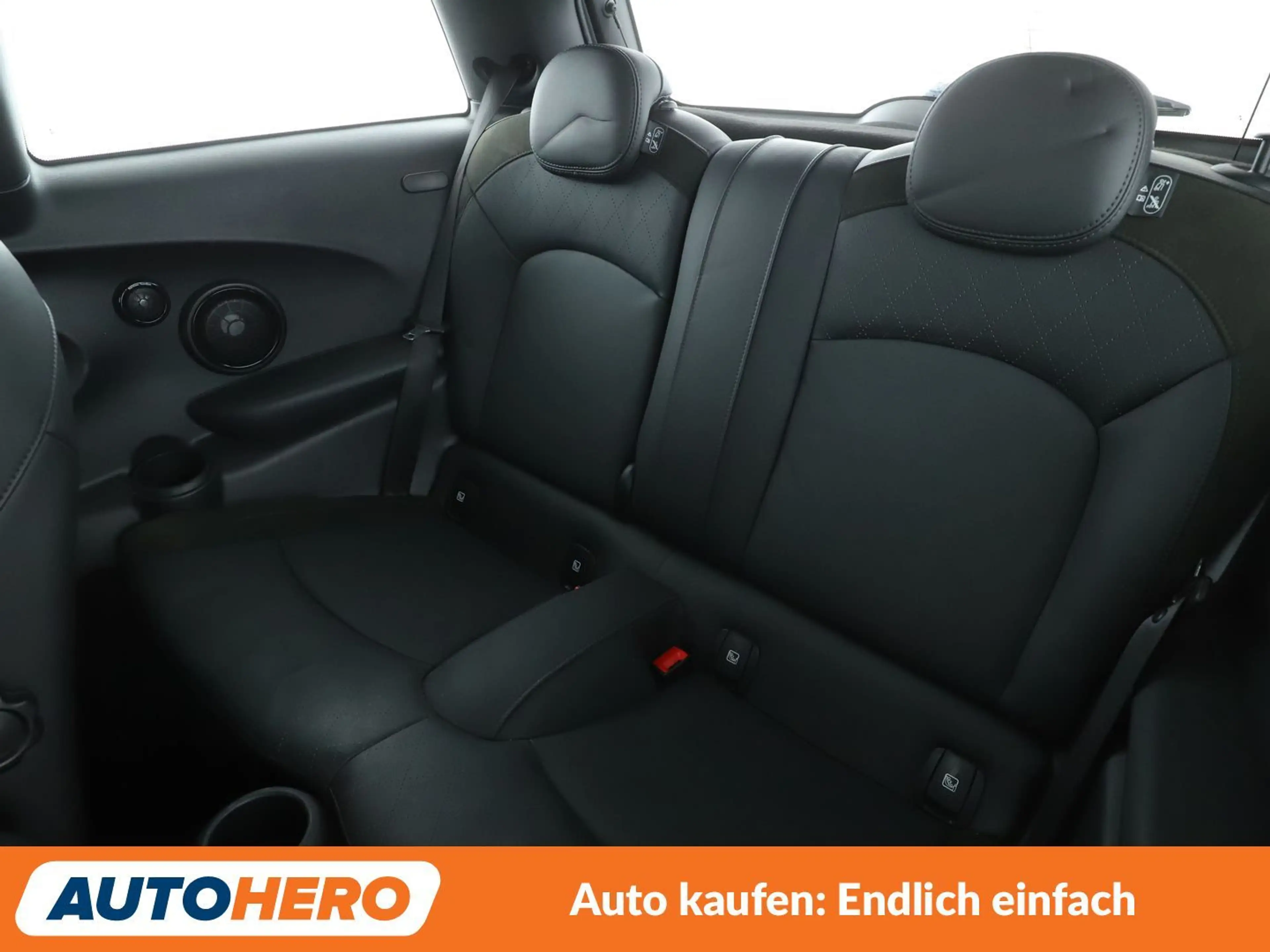 MINI Cooper SE Cooper SE Trim L Aut.*NAVI*HUD*LED*TEMPO*CAM*PDC* — photo 14