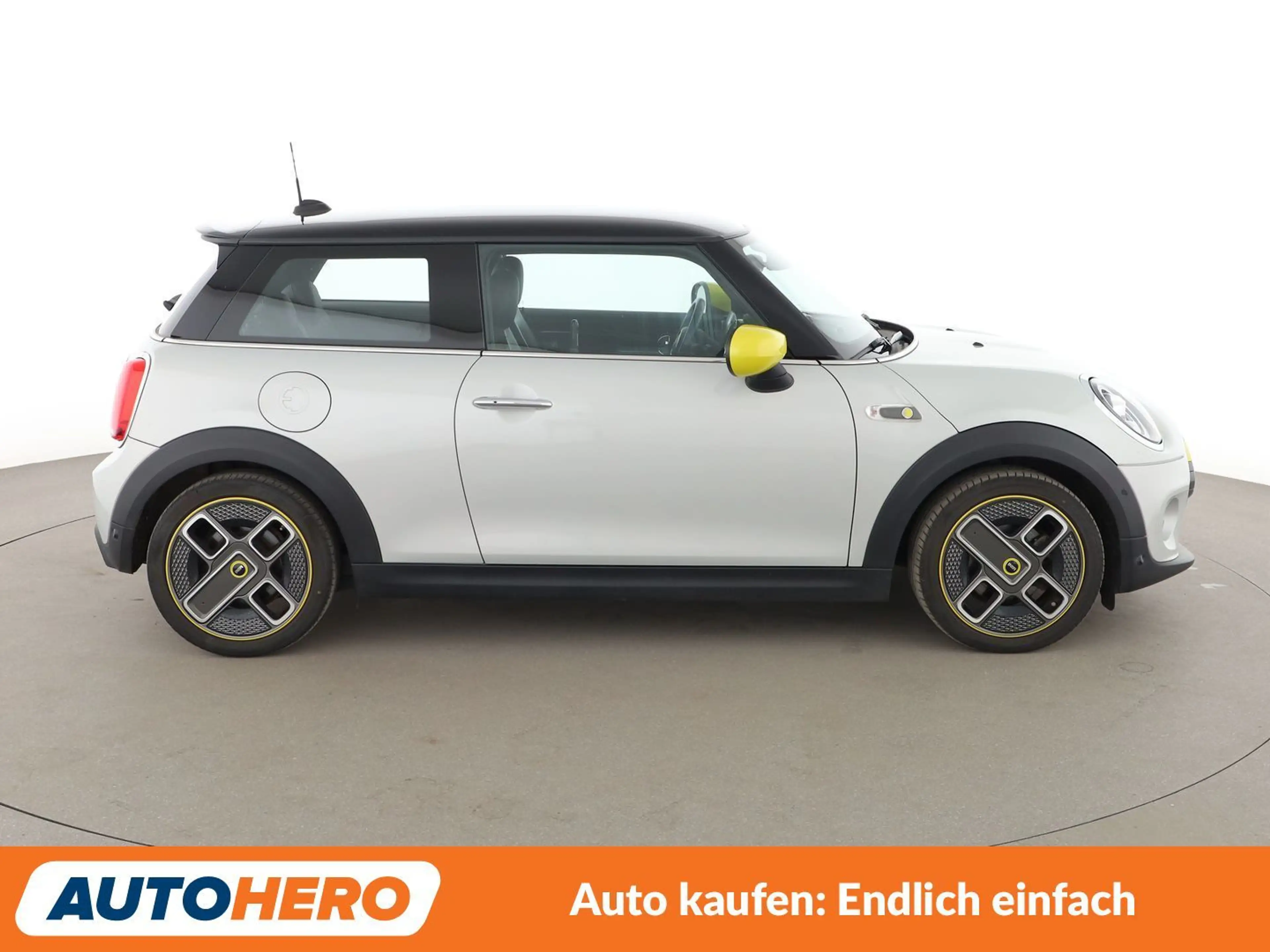 MINI Cooper SE Cooper SE Trim L Aut.*NAVI*HUD*LED*TEMPO*CAM*PDC* — photo 7