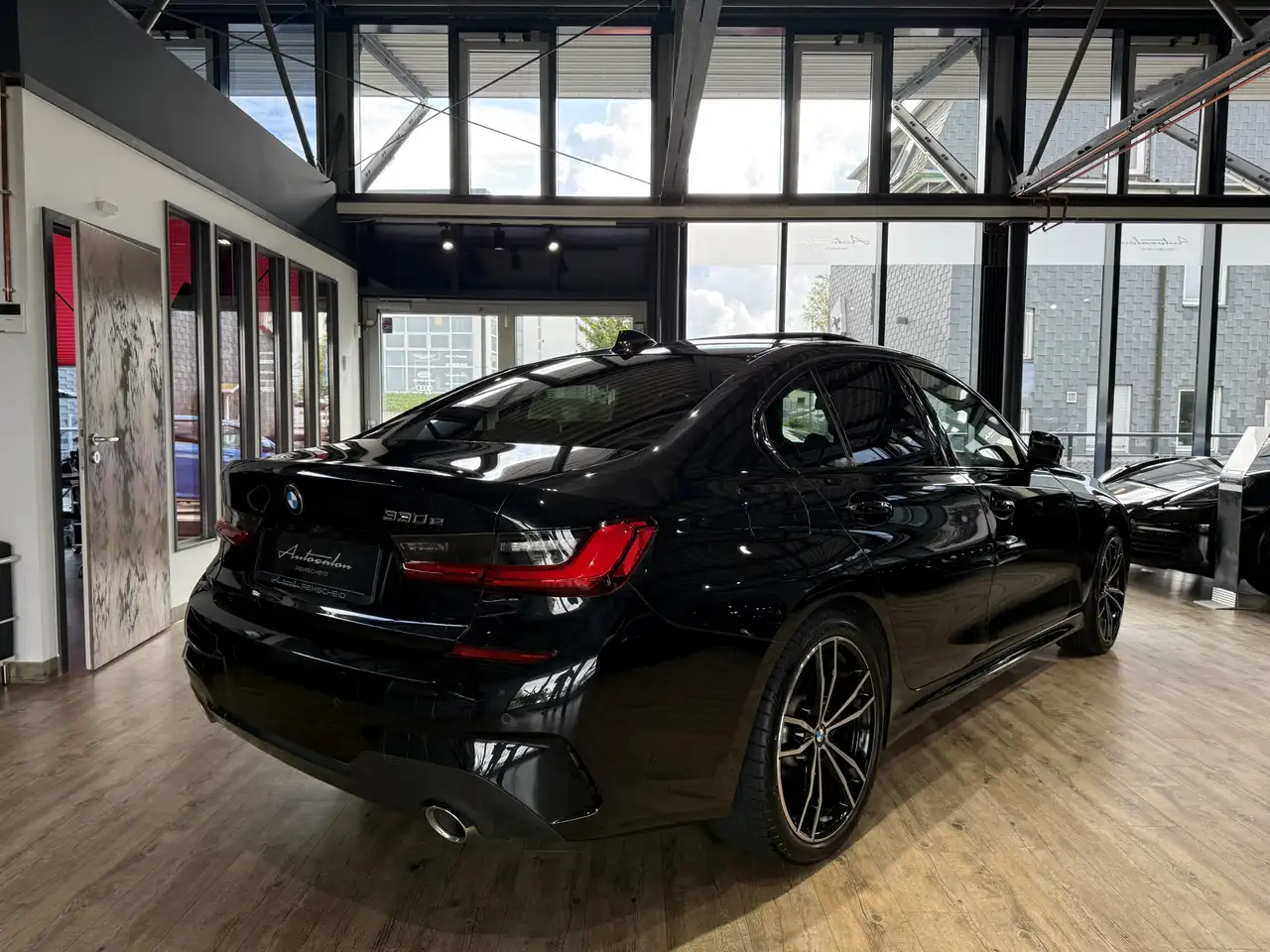 BMW 330 e M Sport*G.SHD*LASER*KAMERA*HEADUP*LEDER*, миниатюра 6